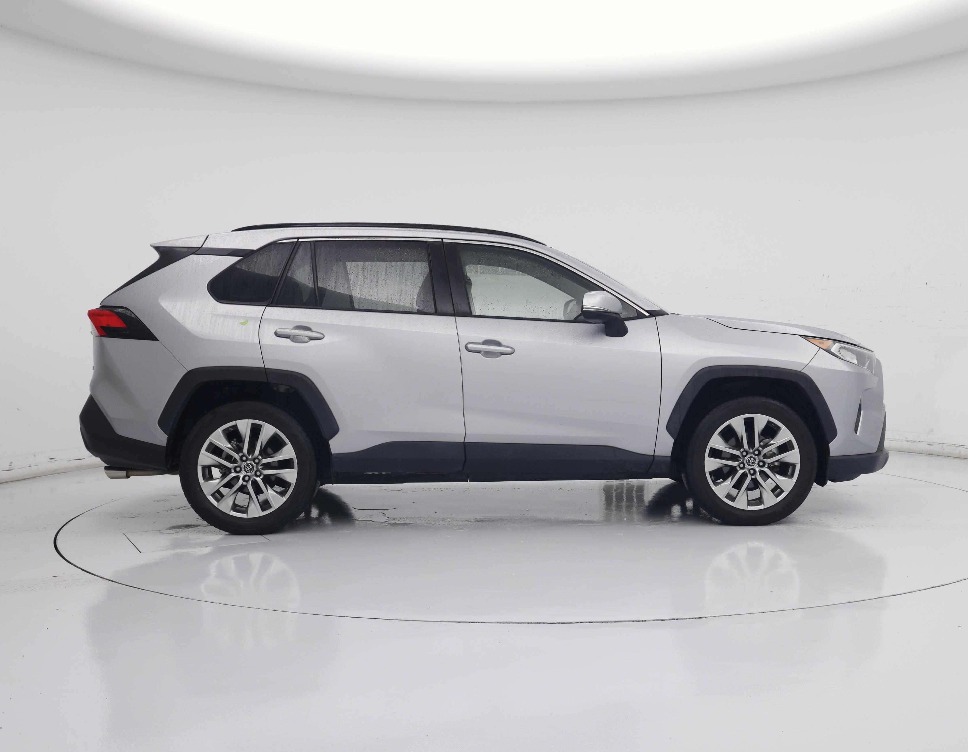 Thumbnail: 2019 Toyota RAV4 - 7