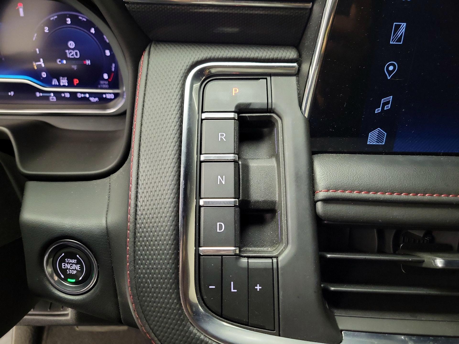 Thumbnail: 2023 Chevrolet Tahoe - 17