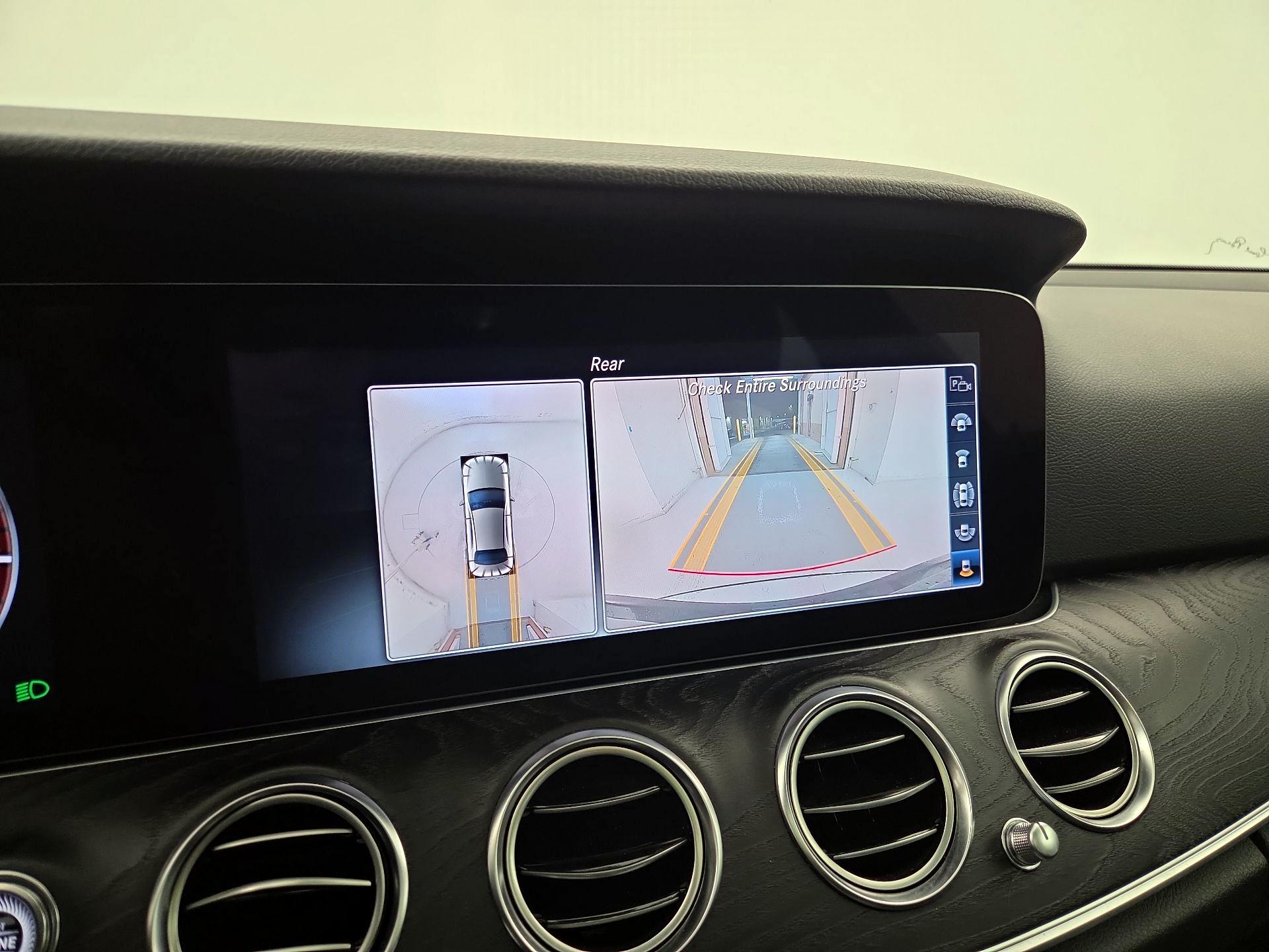 Thumbnail: 2019 Mercedes-Benz E-Class - 15