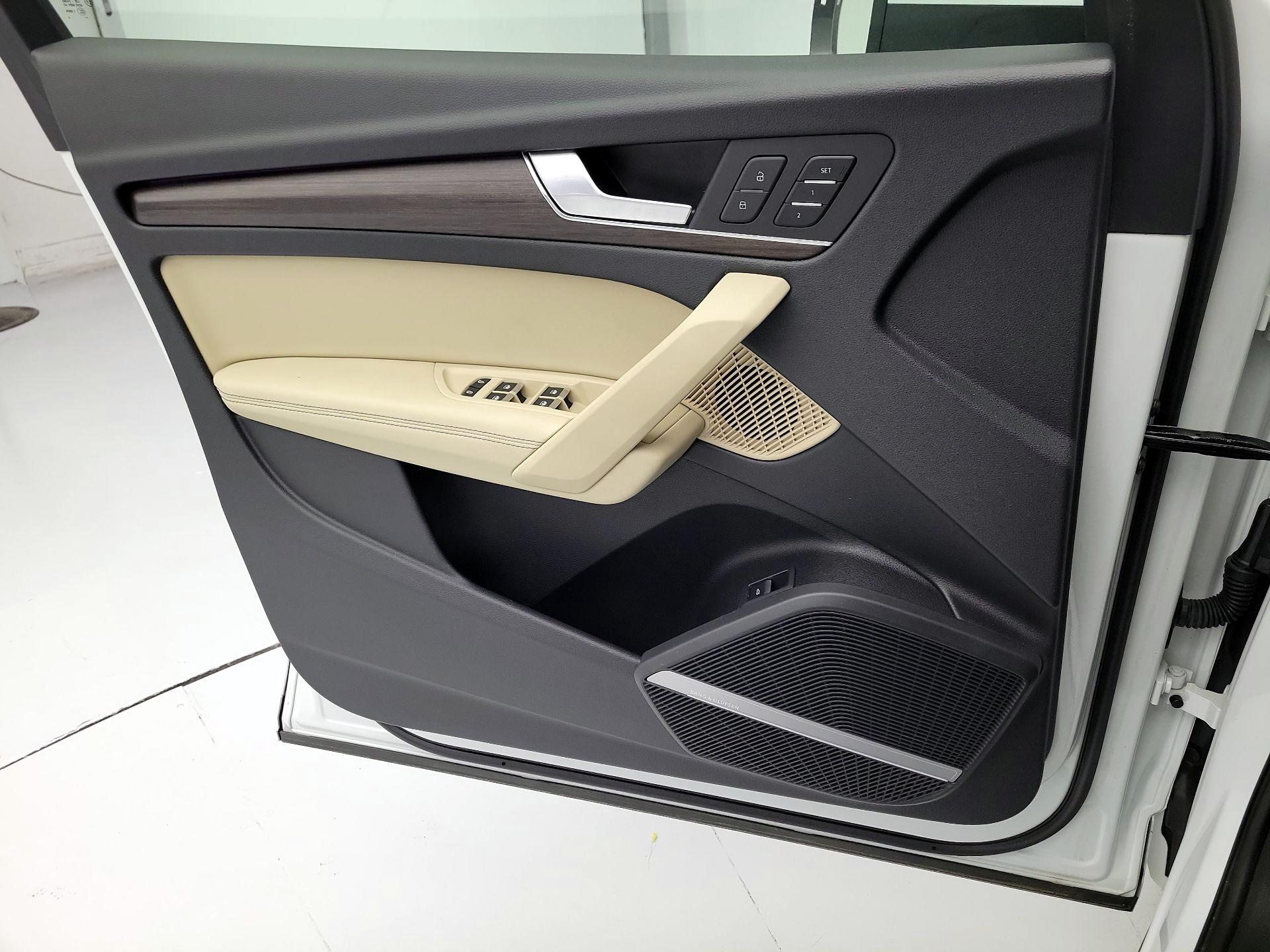 Thumbnail: 2022 Audi Q5 - 12