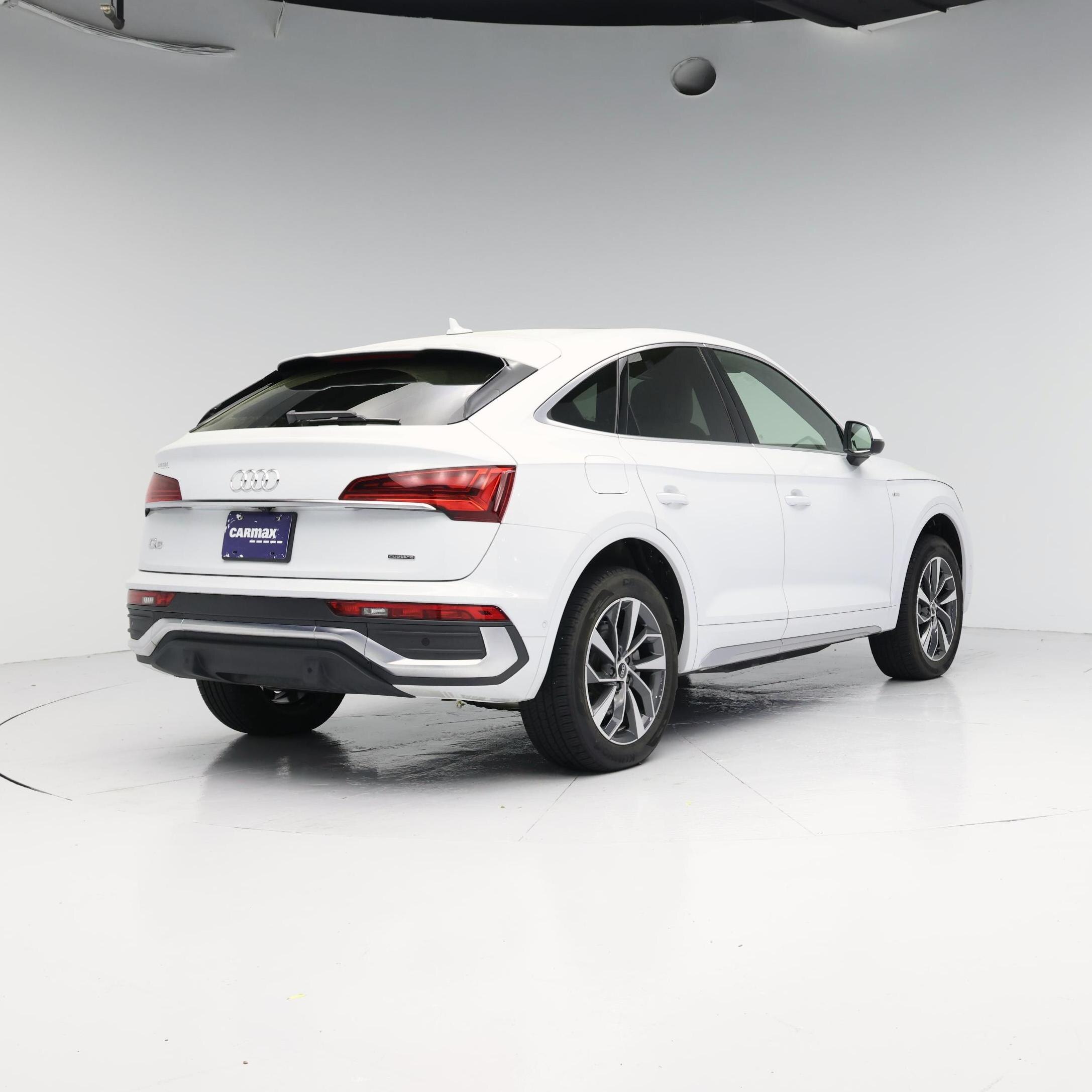 Thumbnail: 2022 Audi Q5 - 8