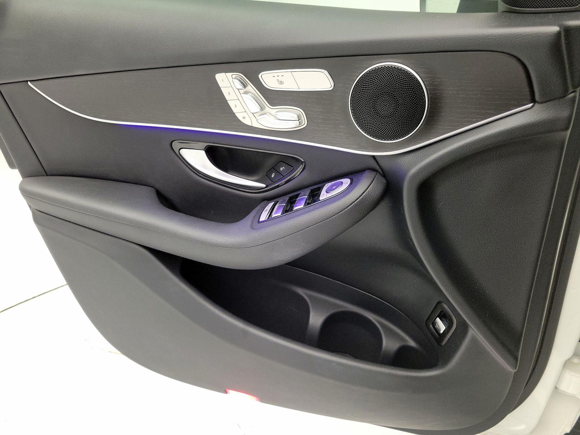 Thumbnail: 2020 Mercedes-Benz GLC - 12