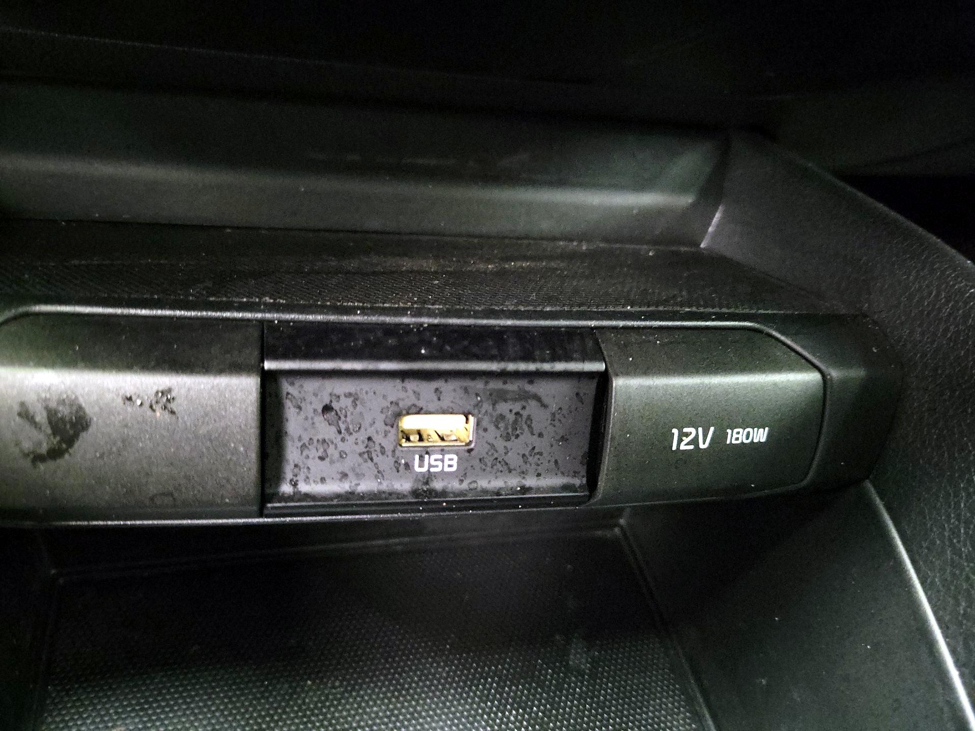 Thumbnail: 2022 Kia Forte - 17