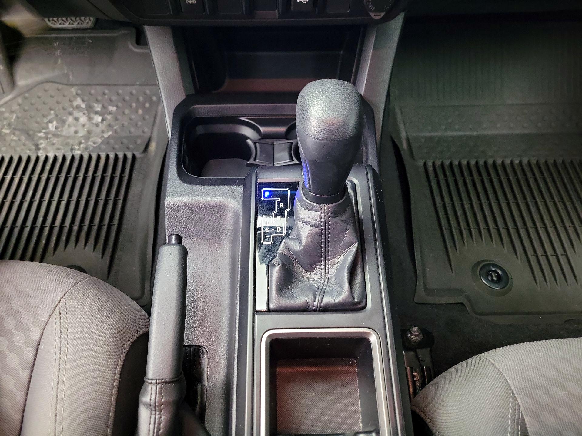 Thumbnail: 2021 Toyota Tacoma - 17