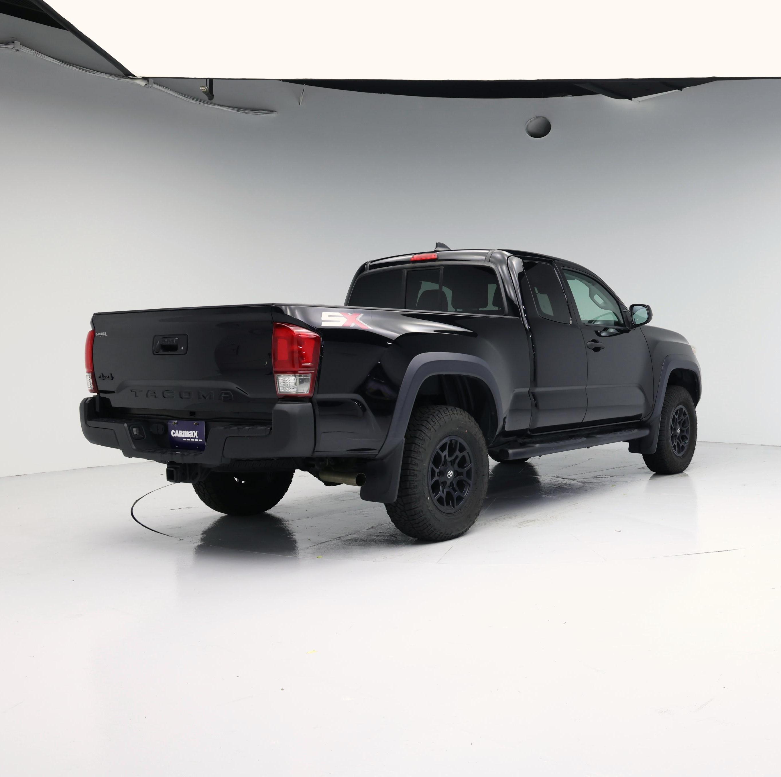Thumbnail: 2021 Toyota Tacoma - 8