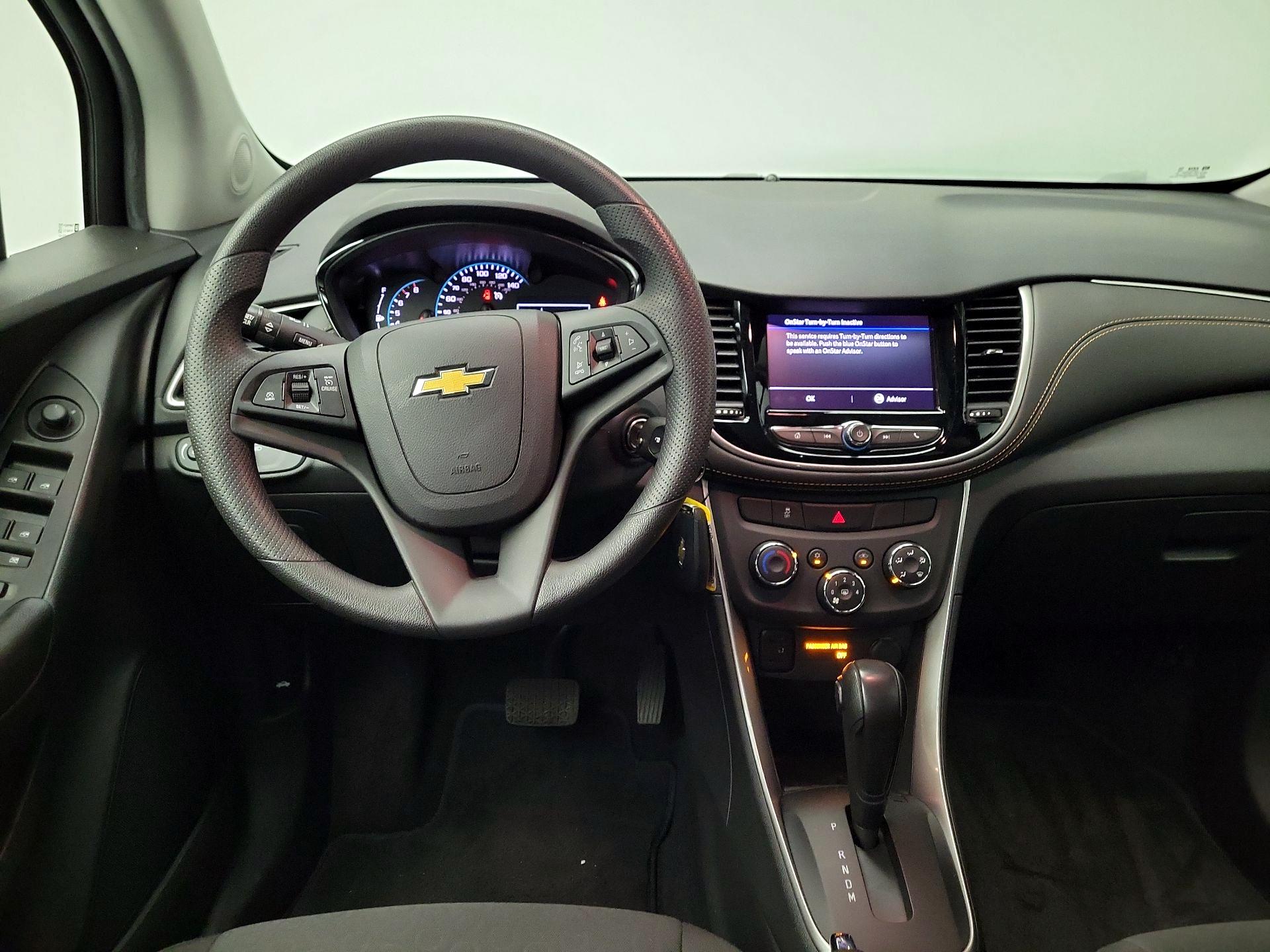 Thumbnail: 2022 Chevrolet Trax - 10