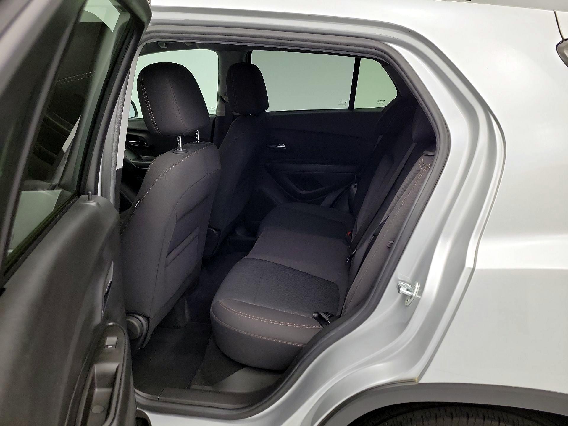 Thumbnail: 2022 Chevrolet Trax - 19