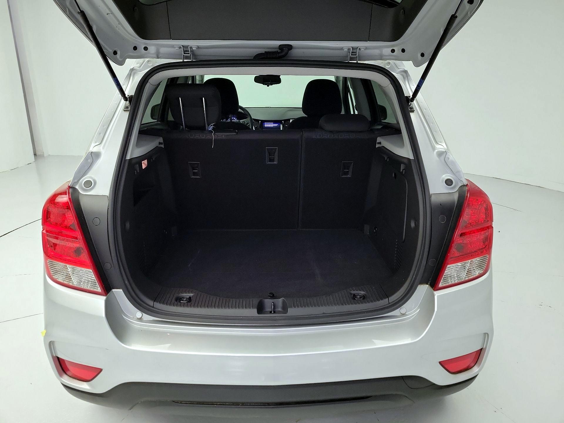 Thumbnail: 2022 Chevrolet Trax - 20