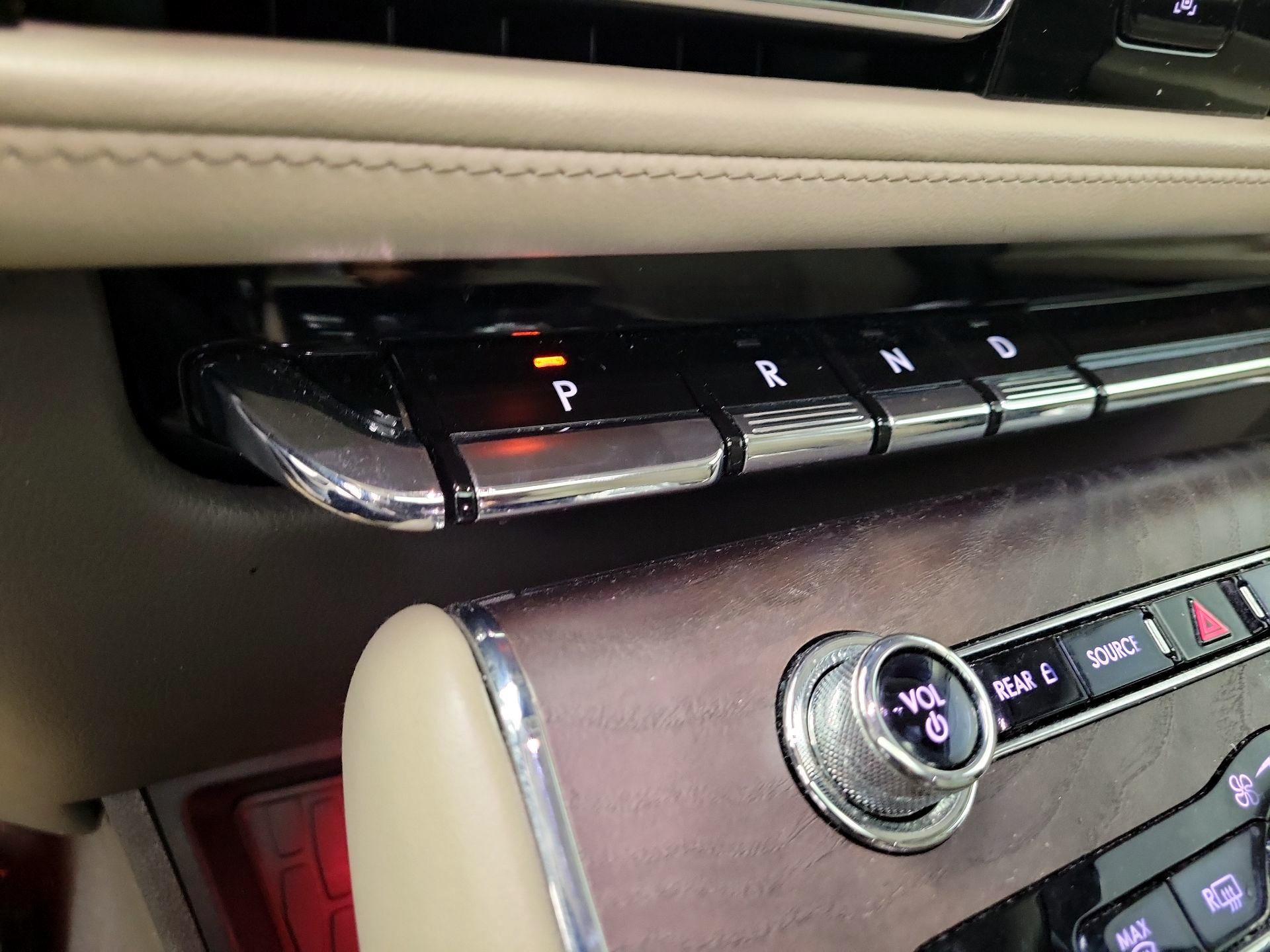 Thumbnail: 2021 Lincoln Aviator - 18