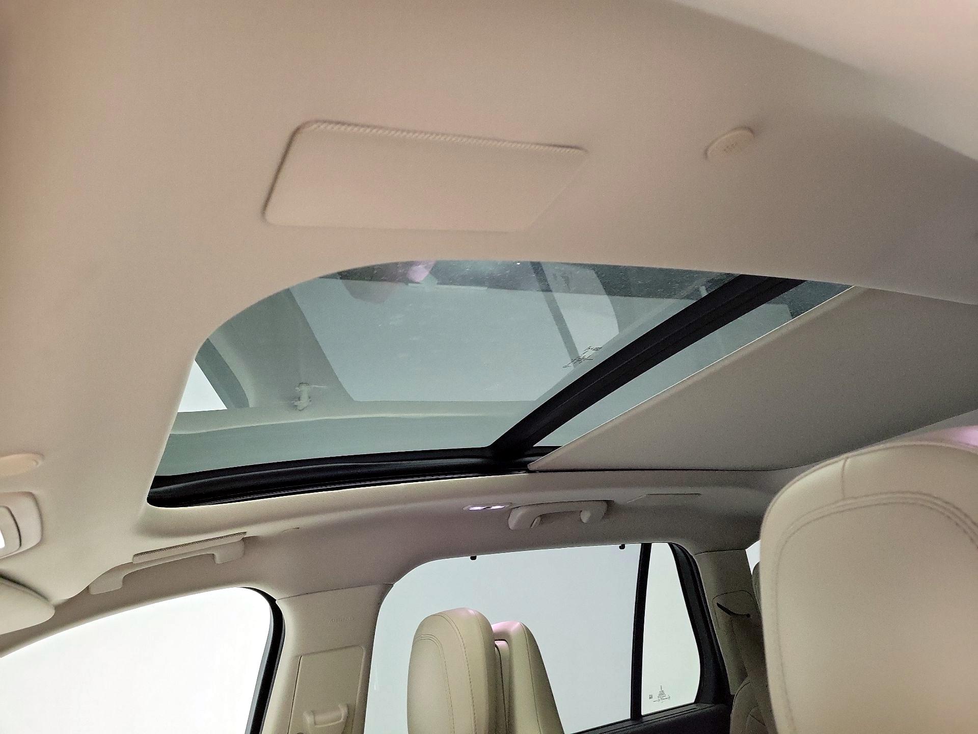 Thumbnail: 2021 Lincoln Aviator - 20