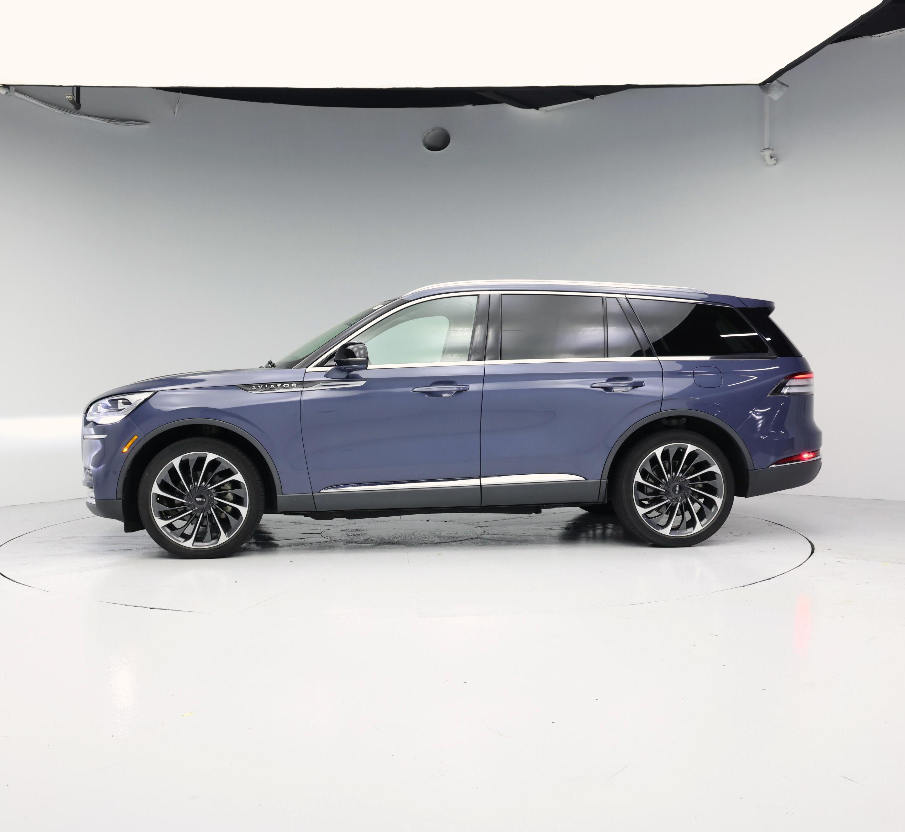 Thumbnail: 2021 Lincoln Aviator - 3
