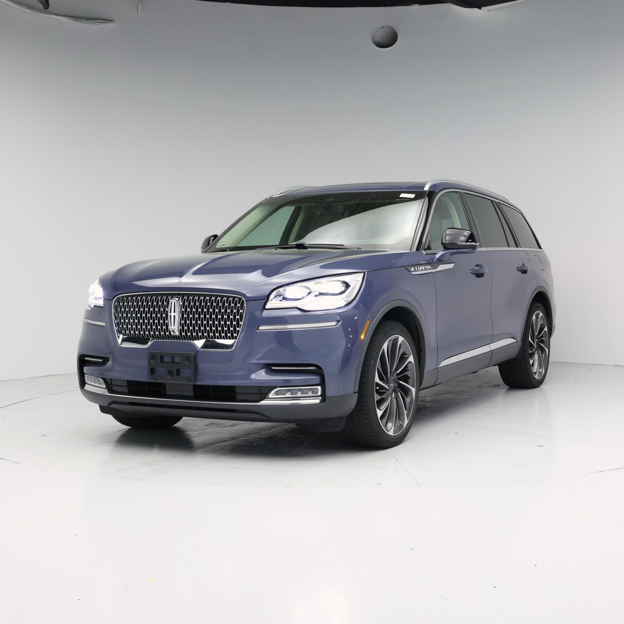 Thumbnail: 2021 Lincoln Aviator - 4