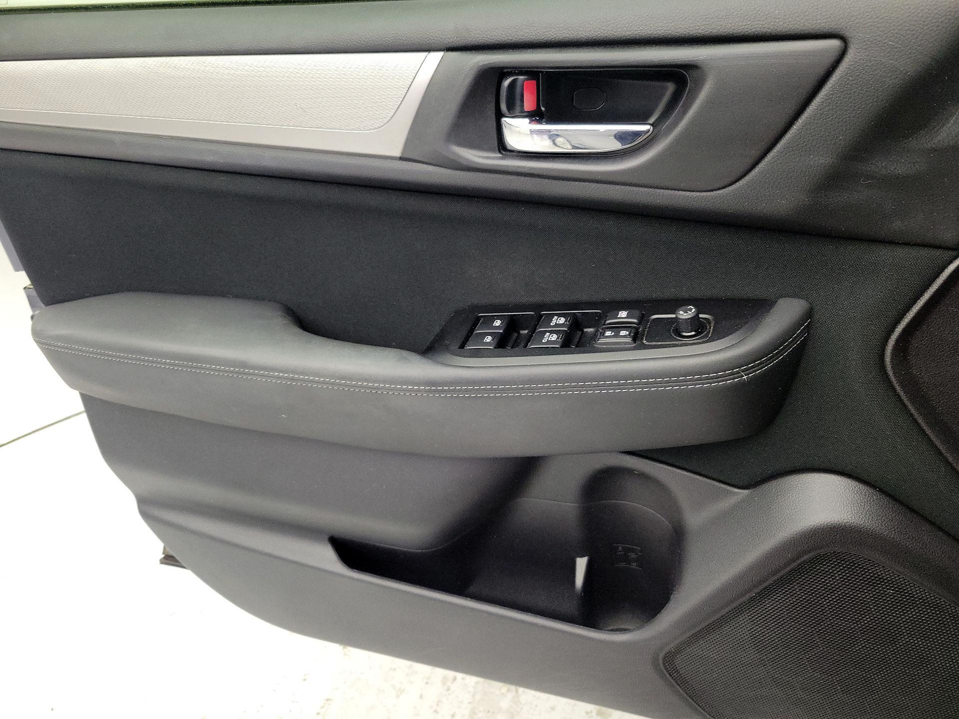 Thumbnail: 2017 Subaru Outback - 12