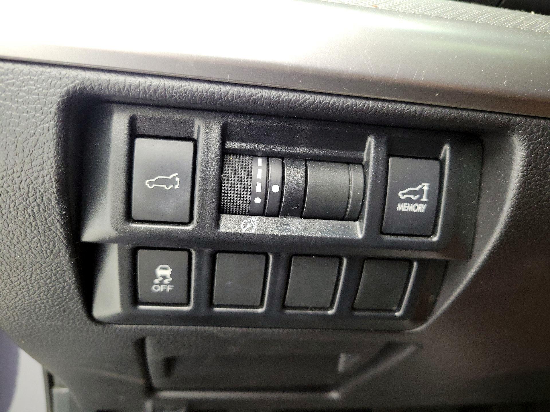 Thumbnail: 2017 Subaru Outback - 13