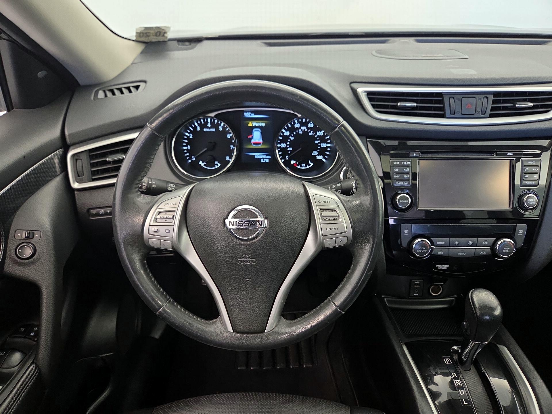 Thumbnail: 2015 Nissan Rogue - 10