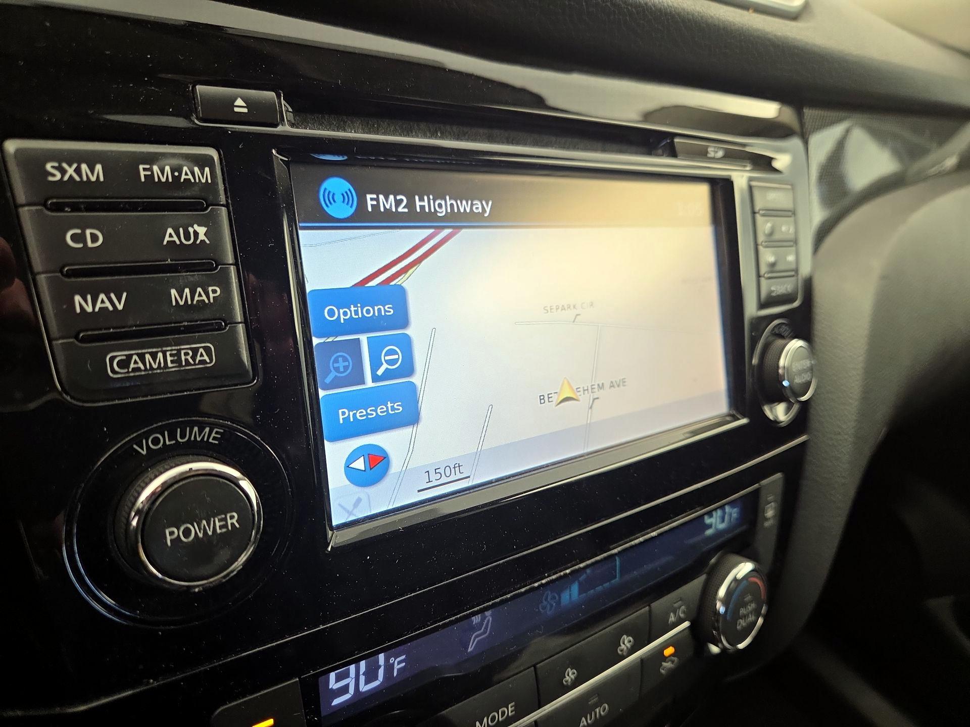 Thumbnail: 2015 Nissan Rogue - 15