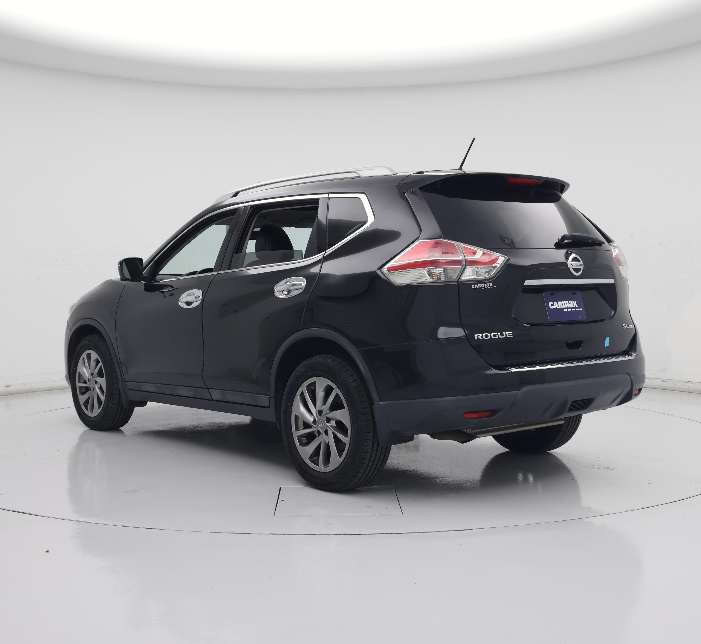 Thumbnail: 2015 Nissan Rogue - 2