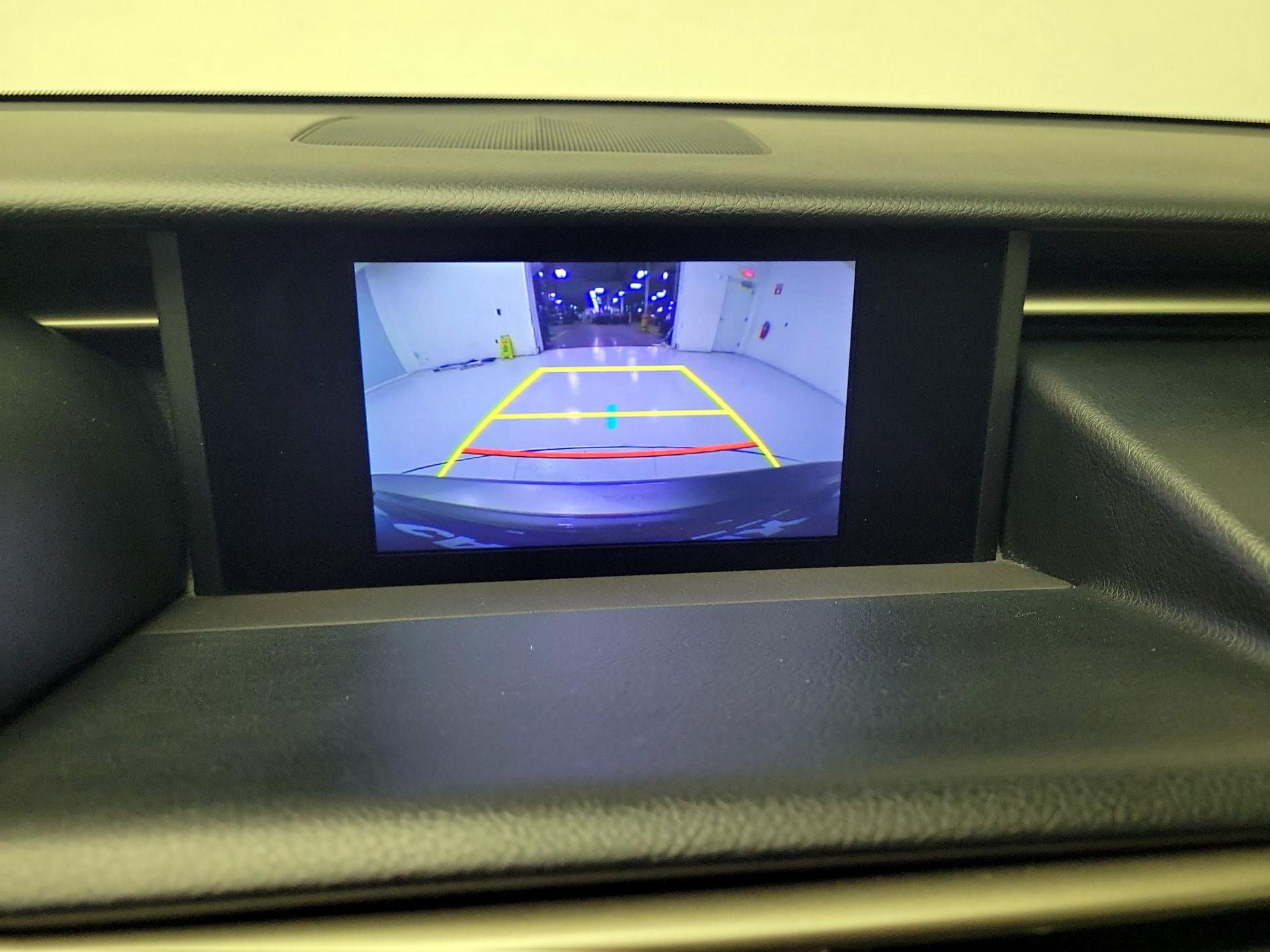 Thumbnail: 2016 Lexus IS - 15