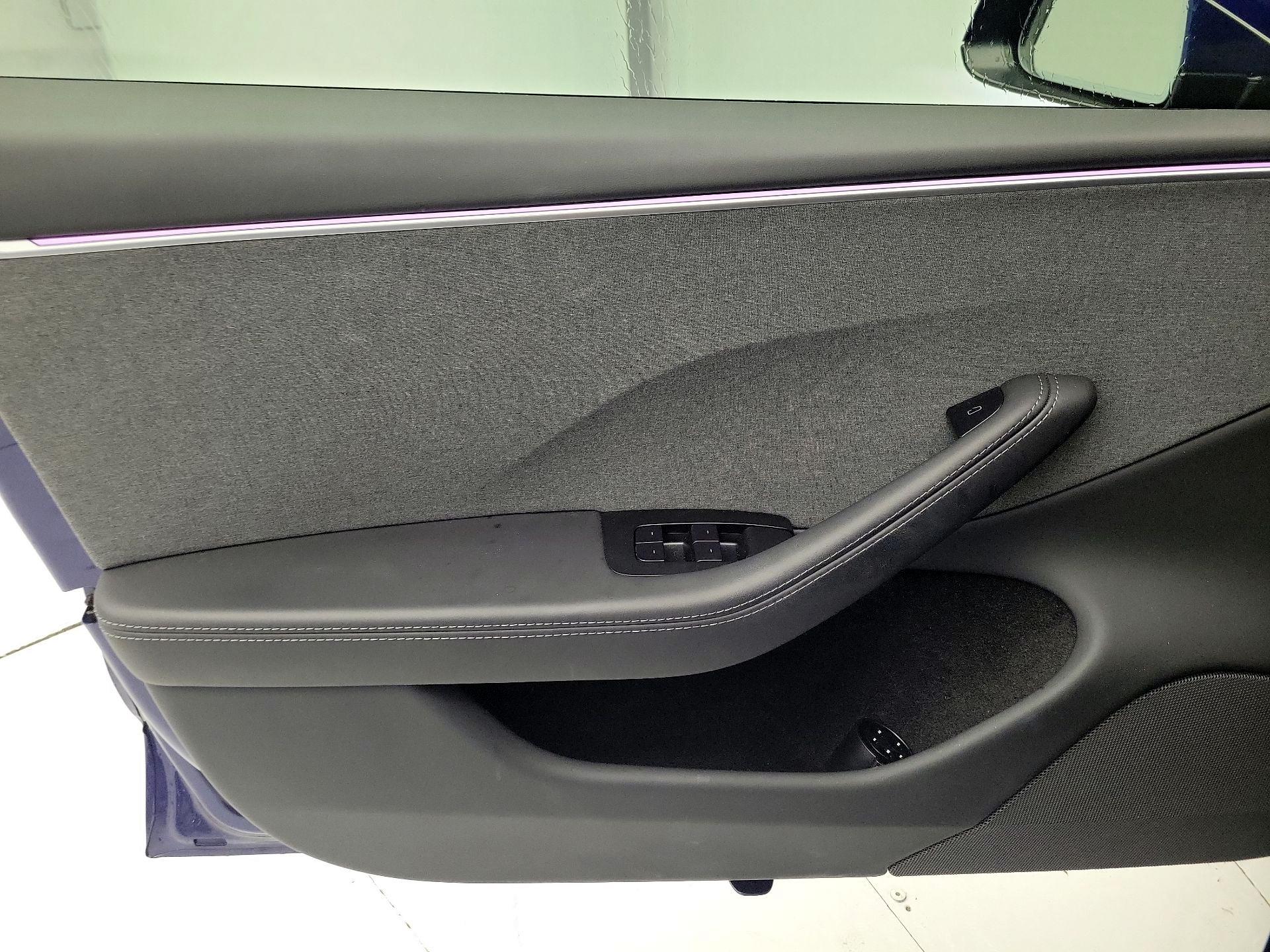 Thumbnail: 2025 Tesla Model 3 - 12