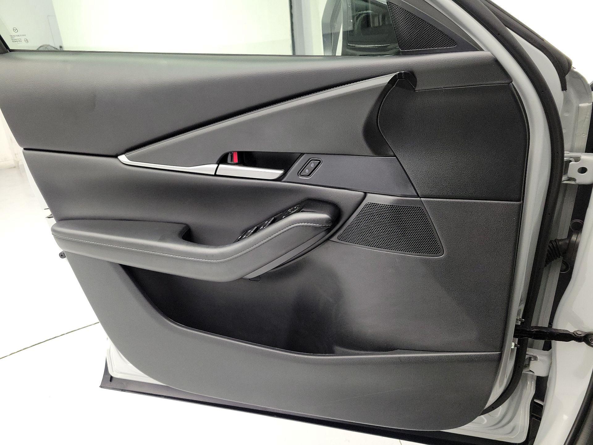 Thumbnail: 2025 Mazda CX-30 - 12