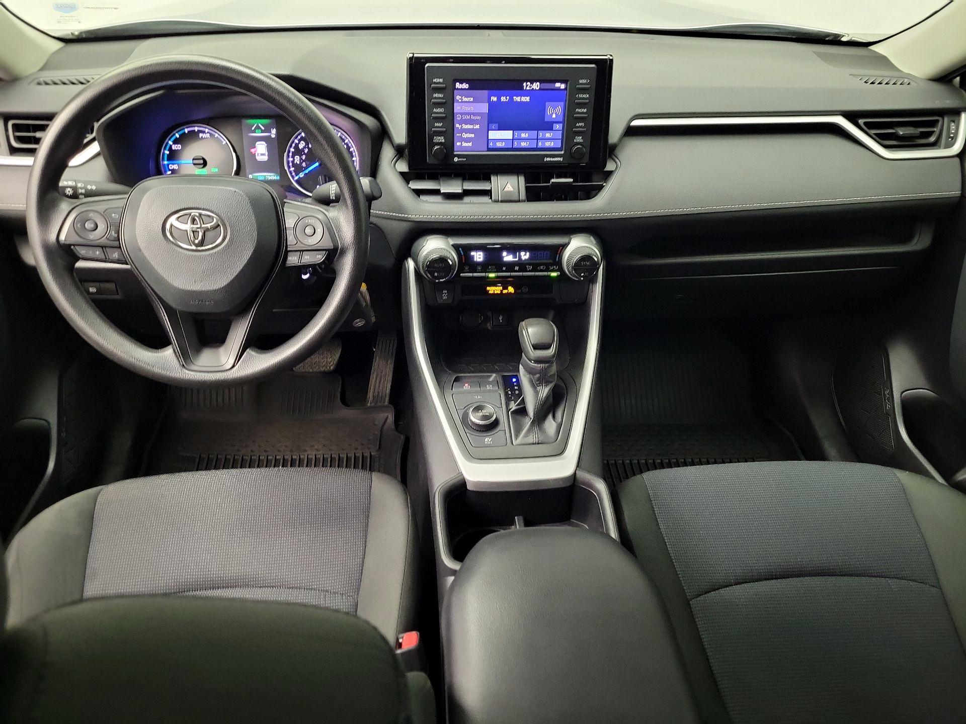 Thumbnail: 2022 Toyota RAV4 - 9