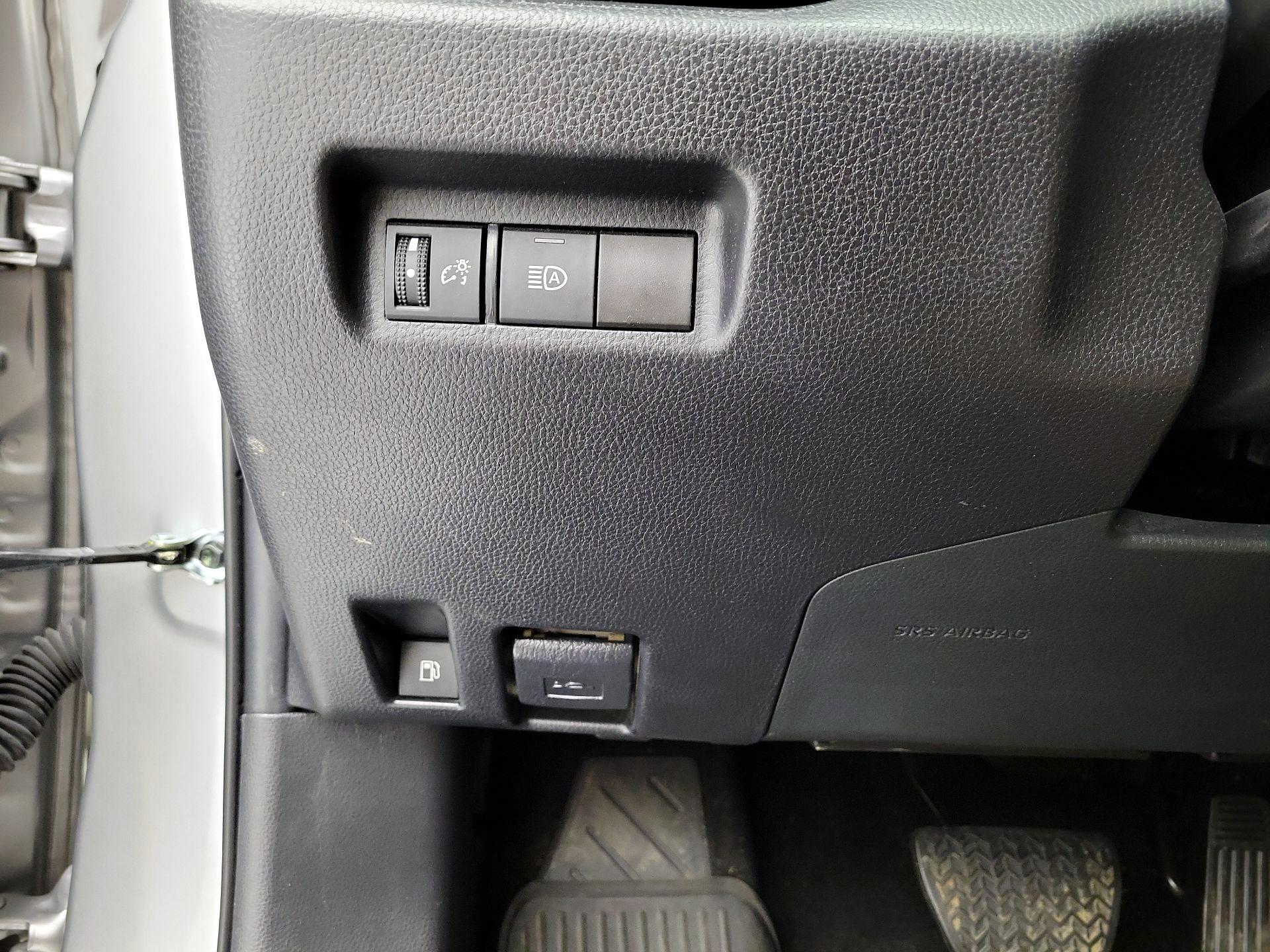 Thumbnail: 2022 Toyota RAV4 - 13