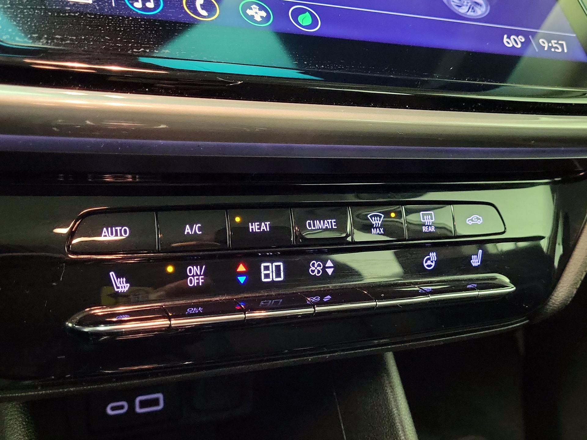 Thumbnail: 2022 Chevrolet Bolt EV - 16