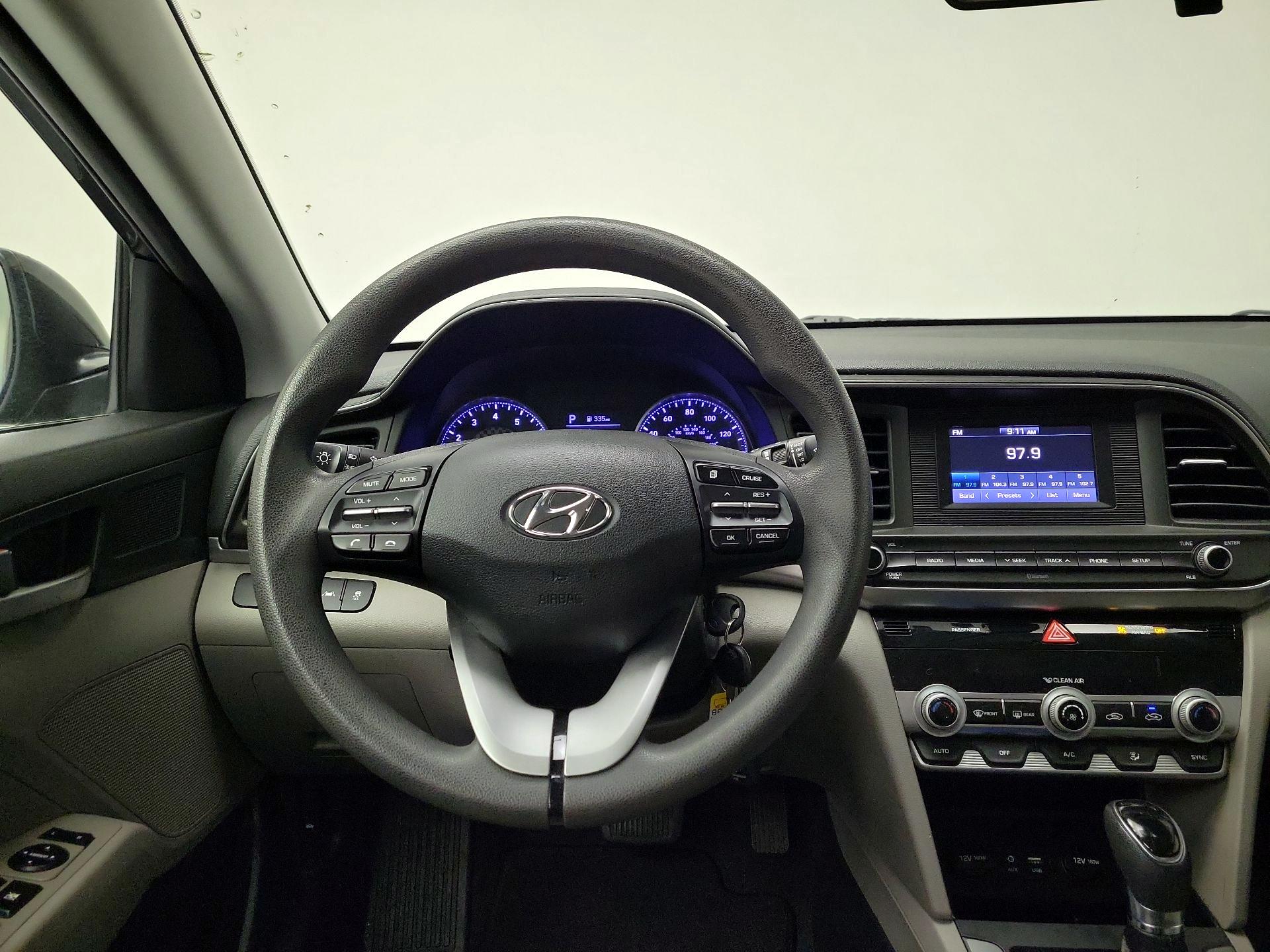 Thumbnail: 2020 Hyundai Elantra - 10