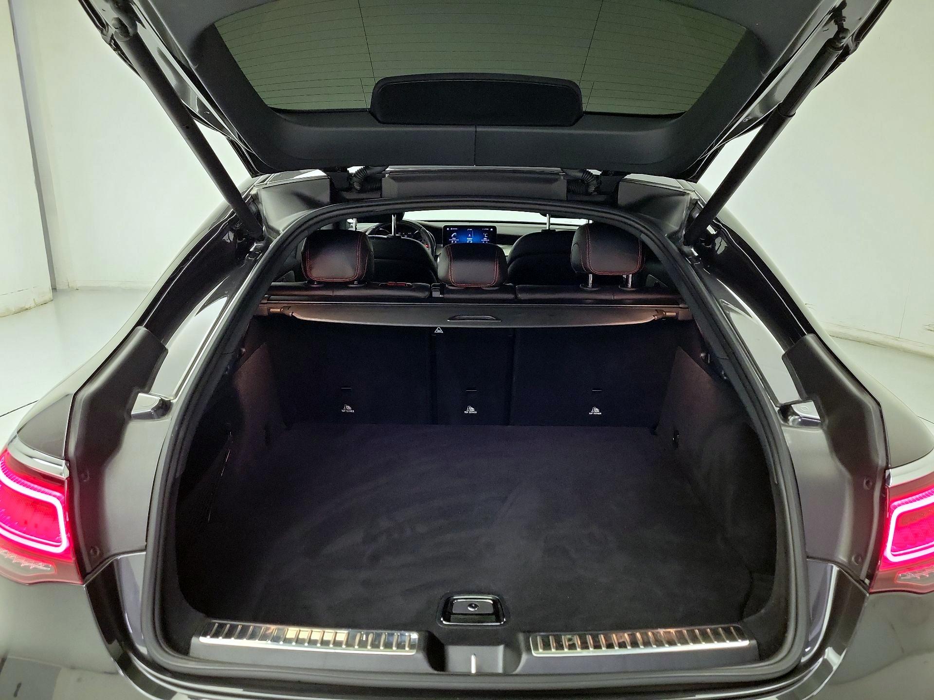 Thumbnail: 2022 Mercedes-Benz GLC - 20