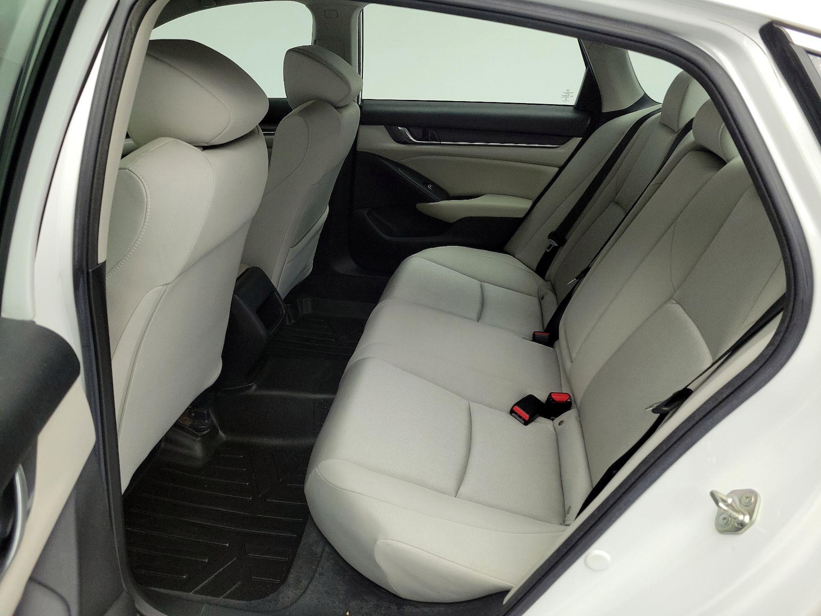2019 Honda Accord LX - Photo 19