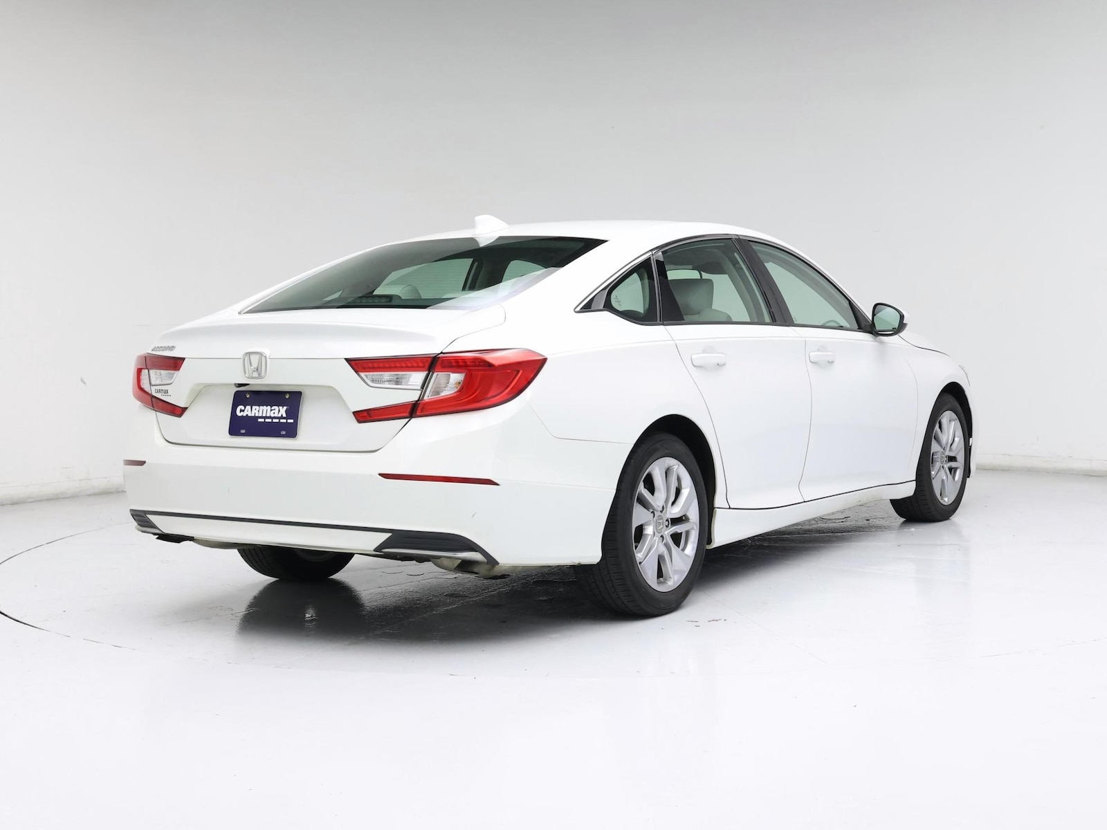 2019 Honda Accord LX - Photo 9