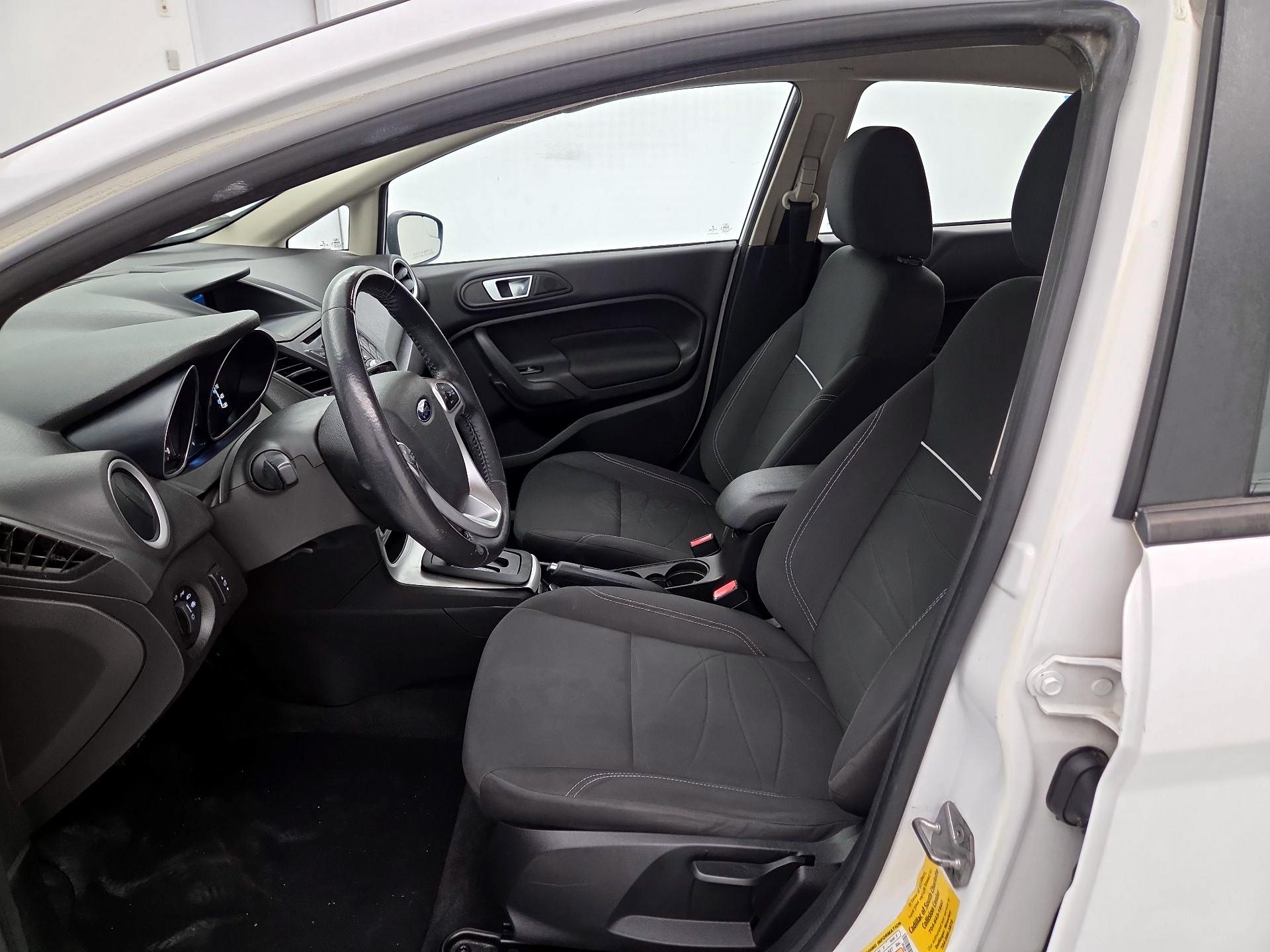 Thumbnail: 2014 Ford Fiesta - 11