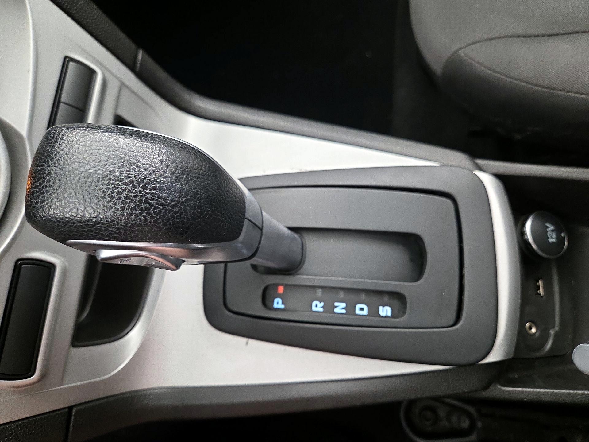 Thumbnail: 2014 Ford Fiesta - 16