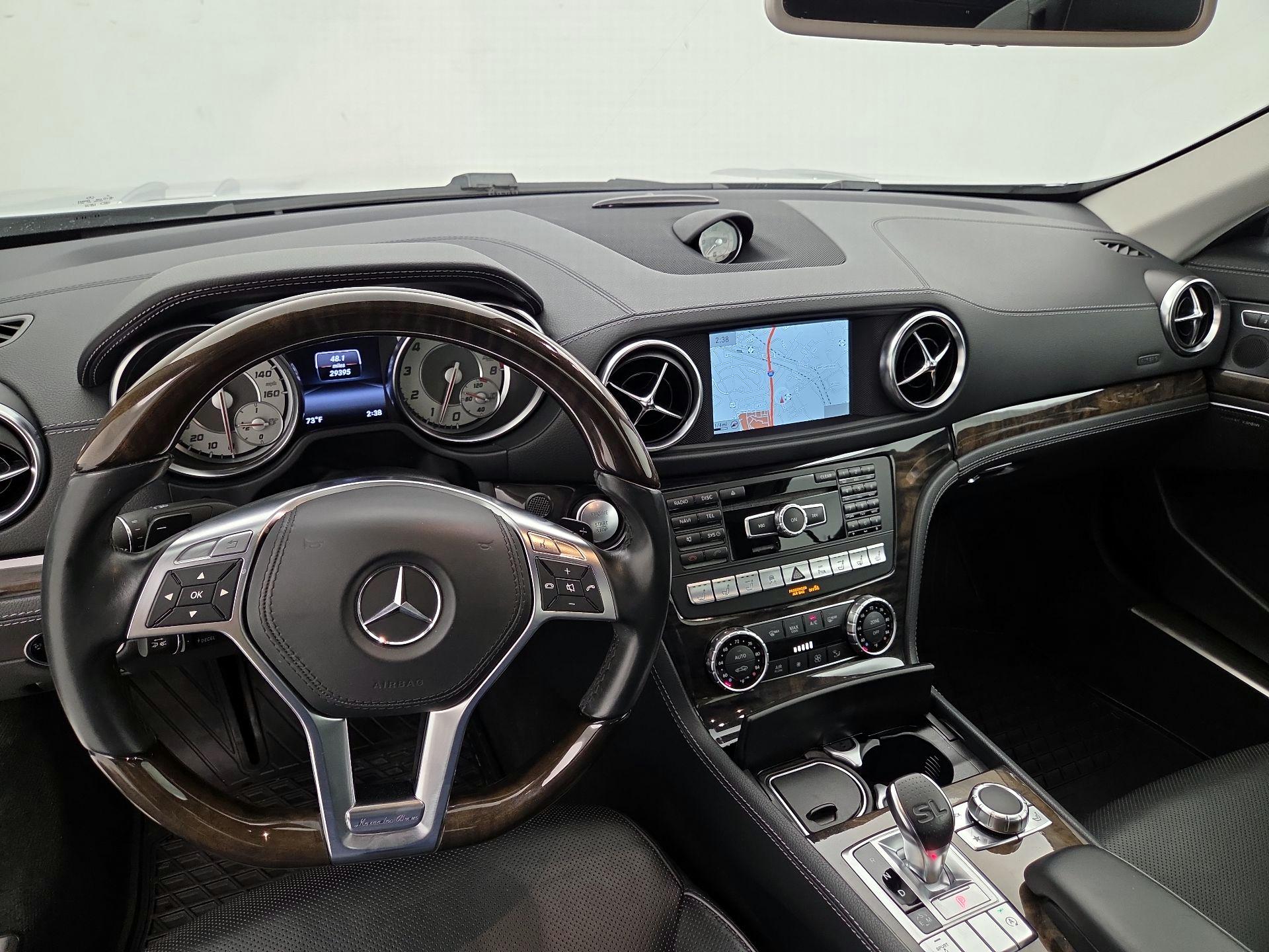 Thumbnail: 2015 Mercedes-Benz SL-Class - 9