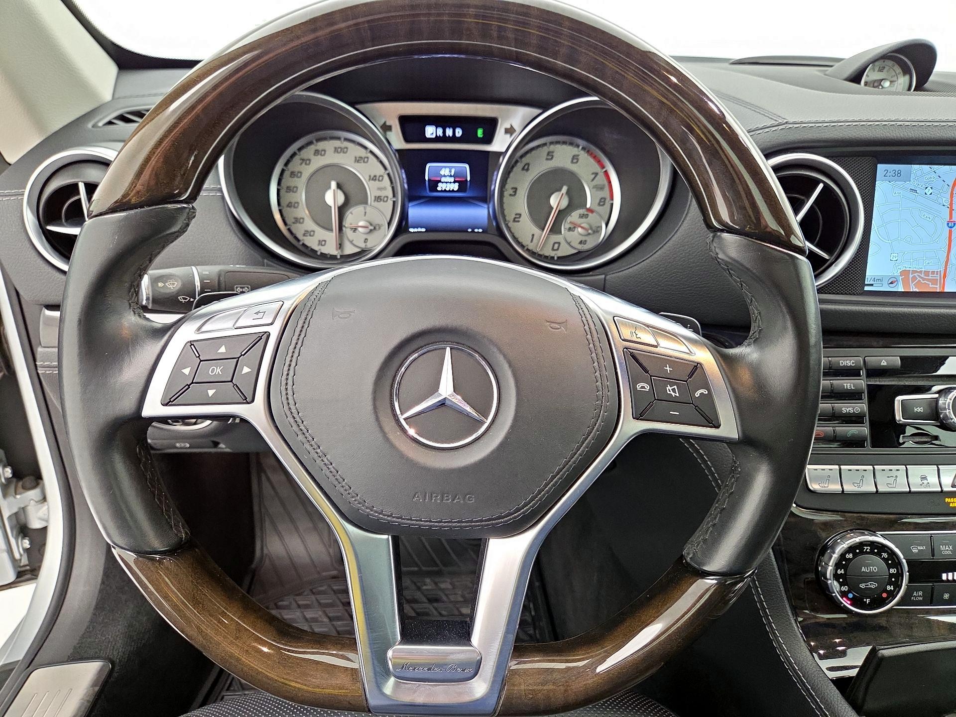 Thumbnail: 2015 Mercedes-Benz SL-Class - 10