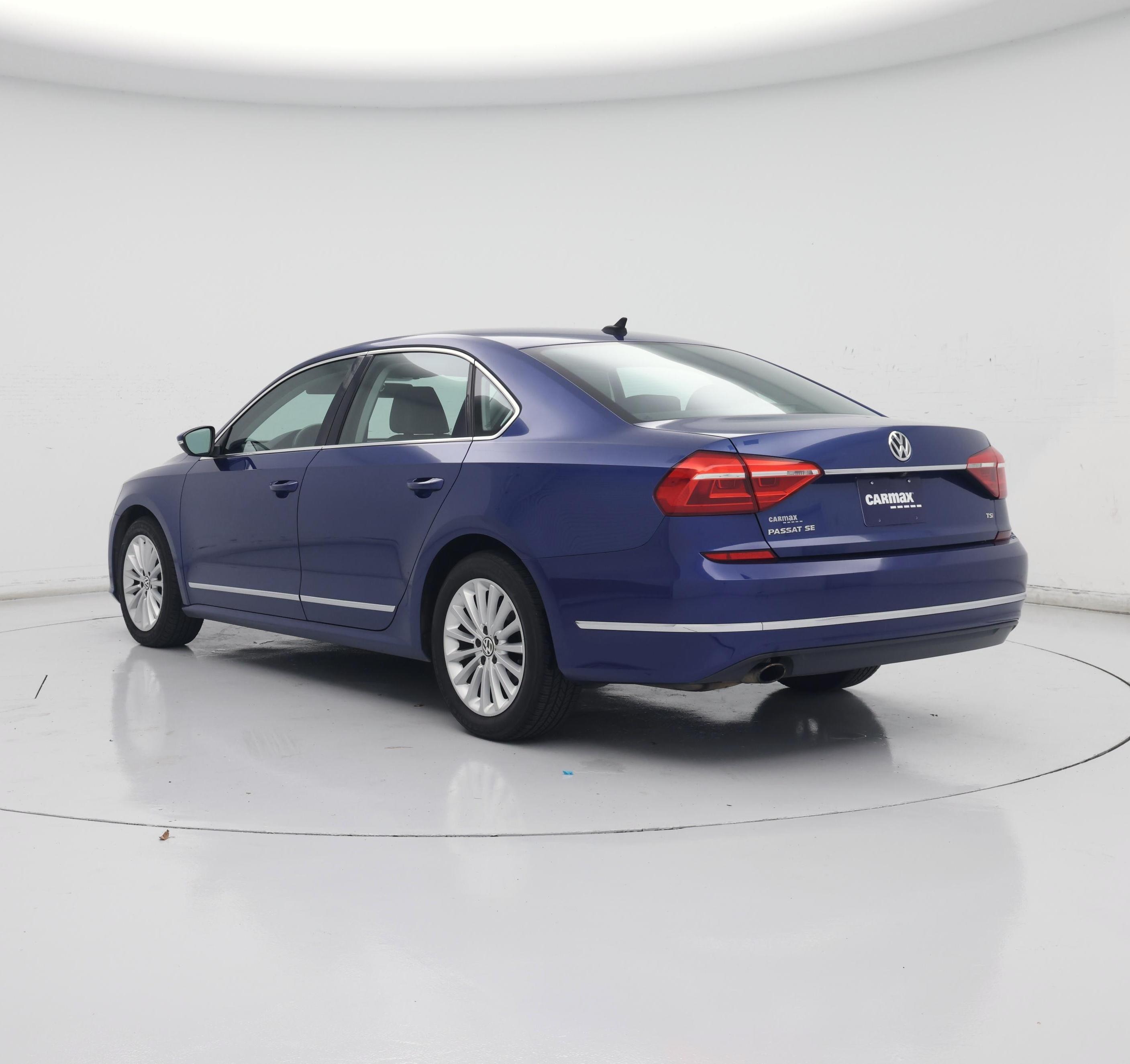 Thumbnail: 2016 Volkswagen Passat - 2