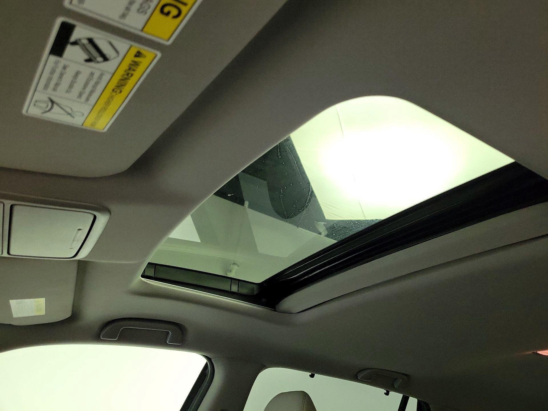 Thumbnail: 2020 Honda Pilot - 19