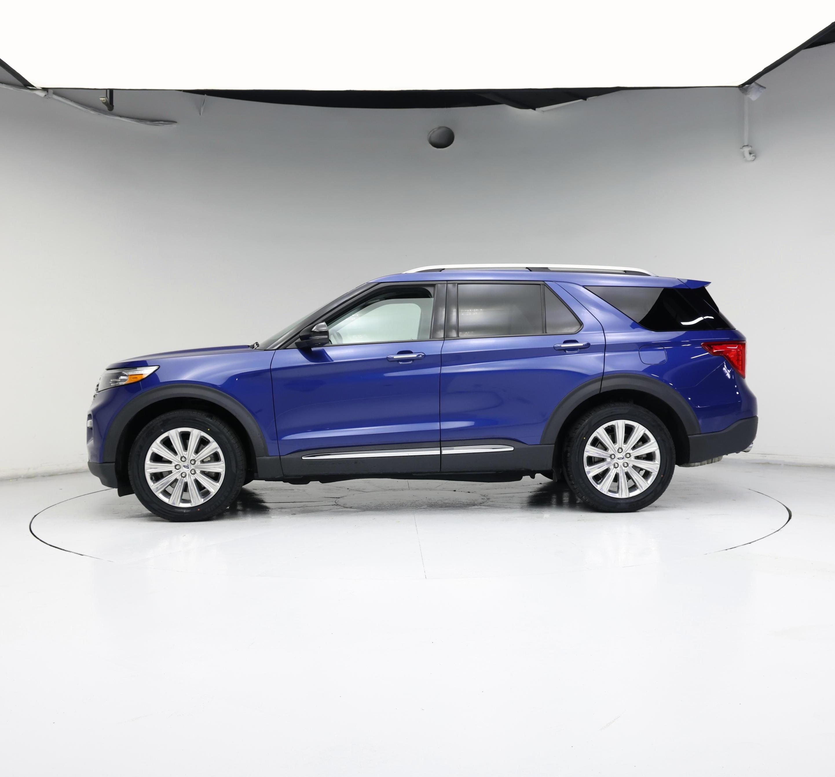 Thumbnail: 2022 Ford Explorer - 3