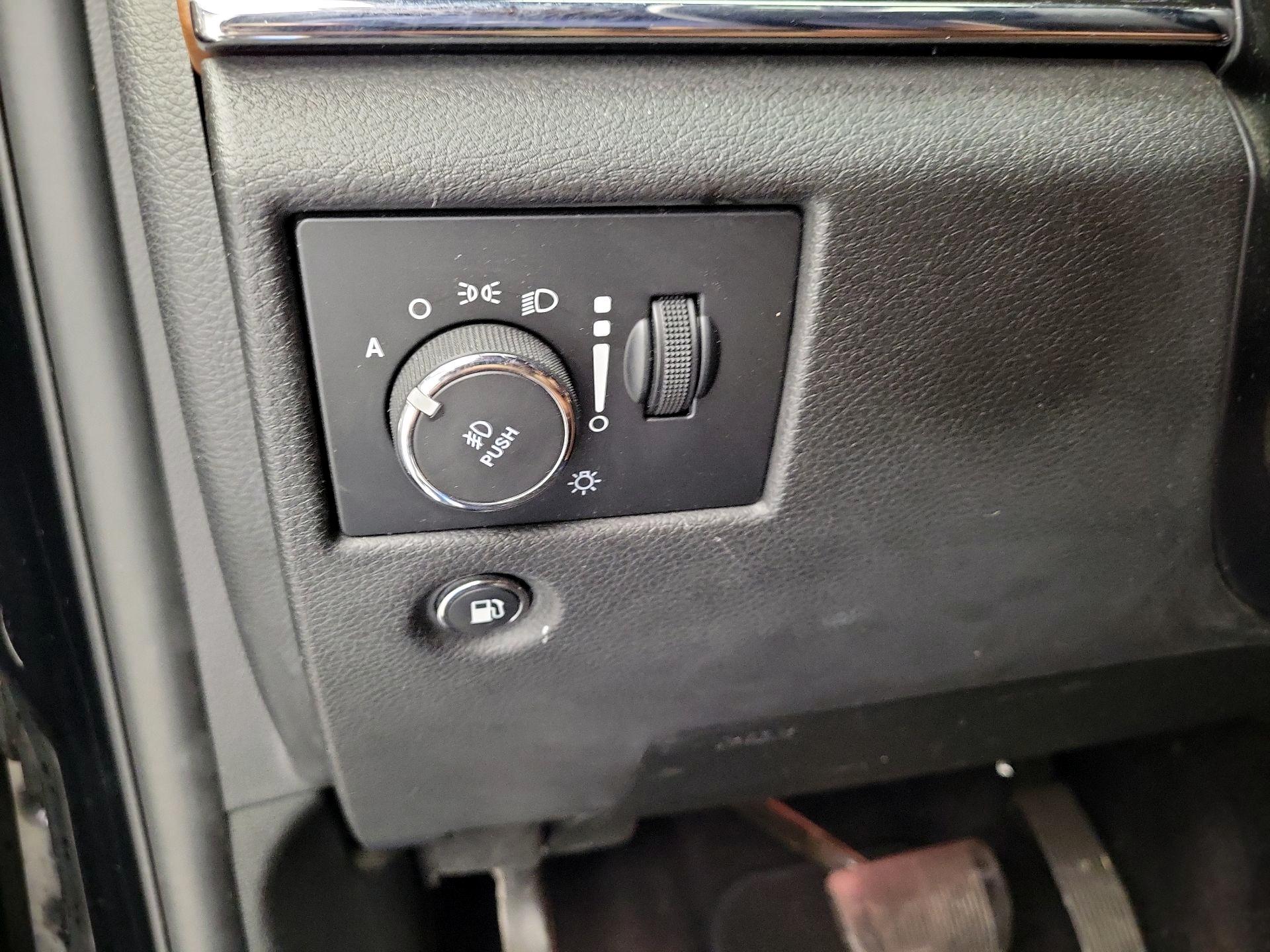 Thumbnail: 2018 Jeep Grand Cherokee - 13