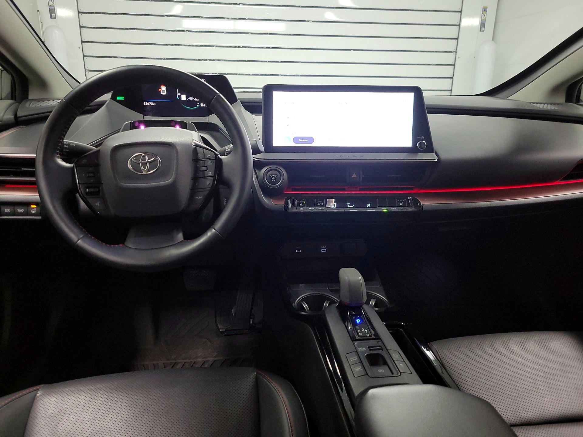 Thumbnail: 2024 Toyota Prius Prime - 9