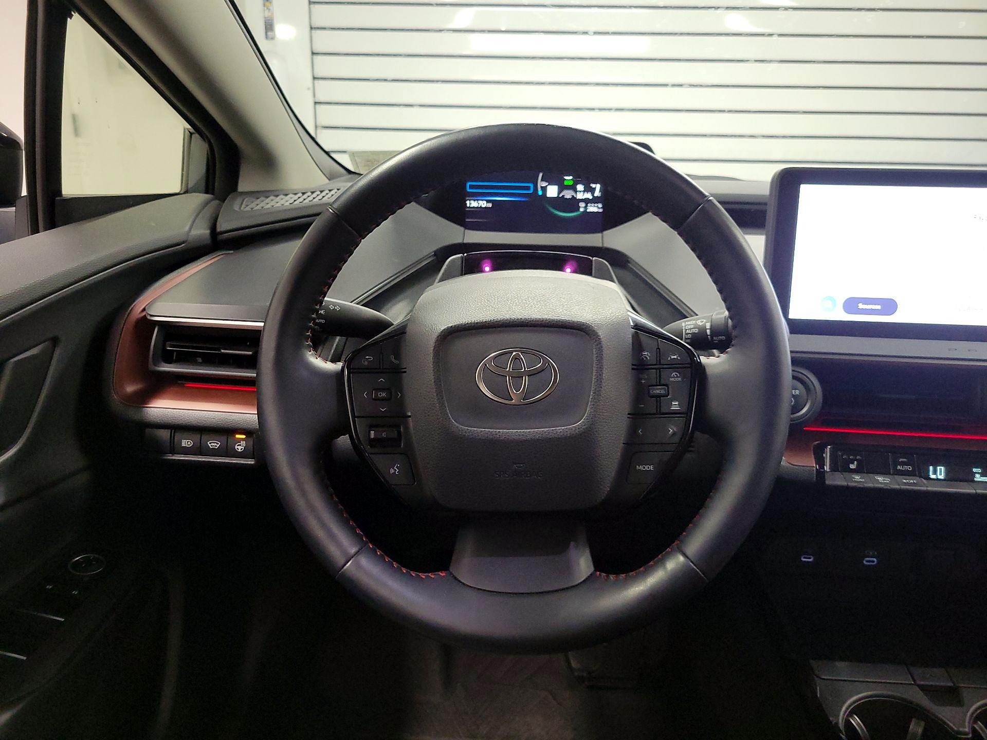 Thumbnail: 2024 Toyota Prius Prime - 10