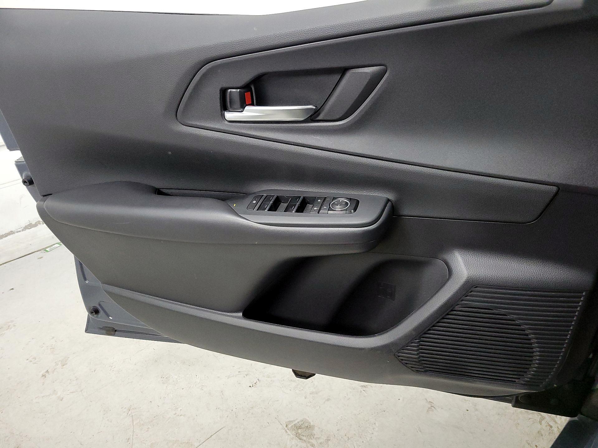 Thumbnail: 2024 Toyota Prius Prime - 12