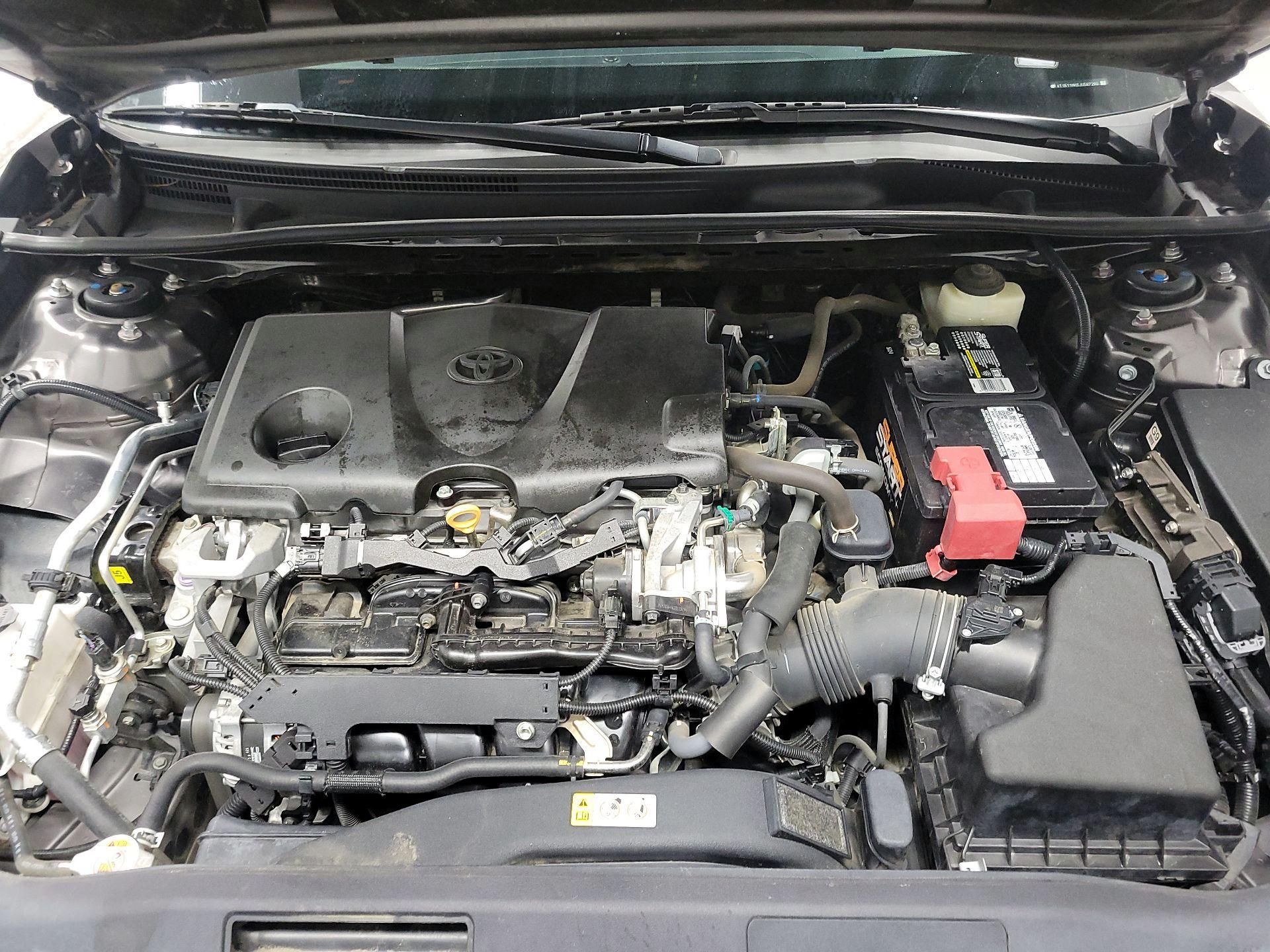 Thumbnail: 2018 Toyota Camry - 18