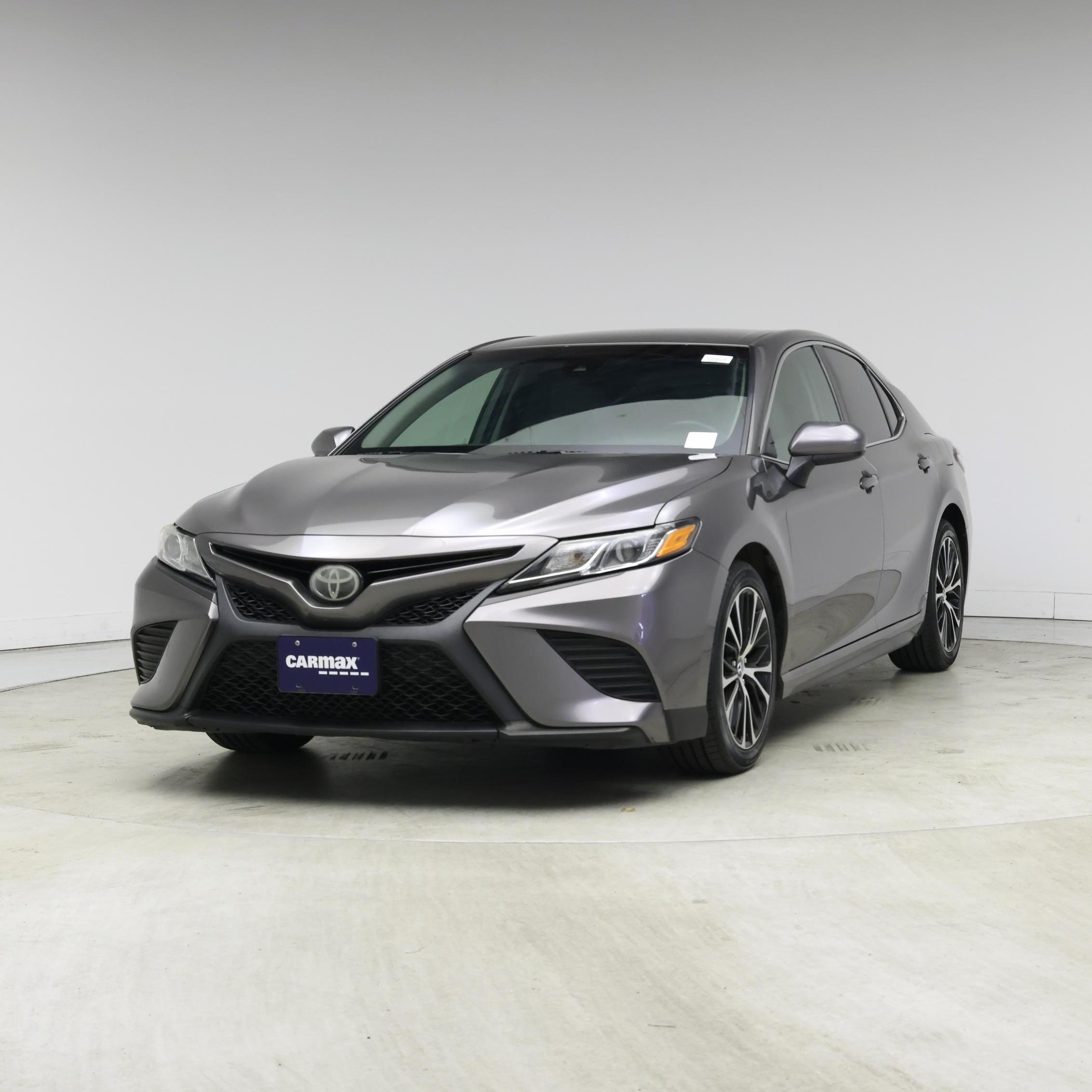 Thumbnail: 2018 Toyota Camry - 4