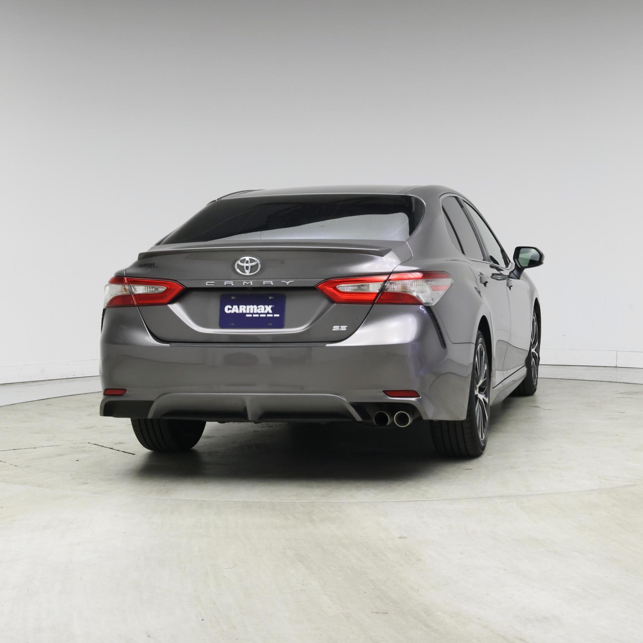 Thumbnail: 2018 Toyota Camry - 8