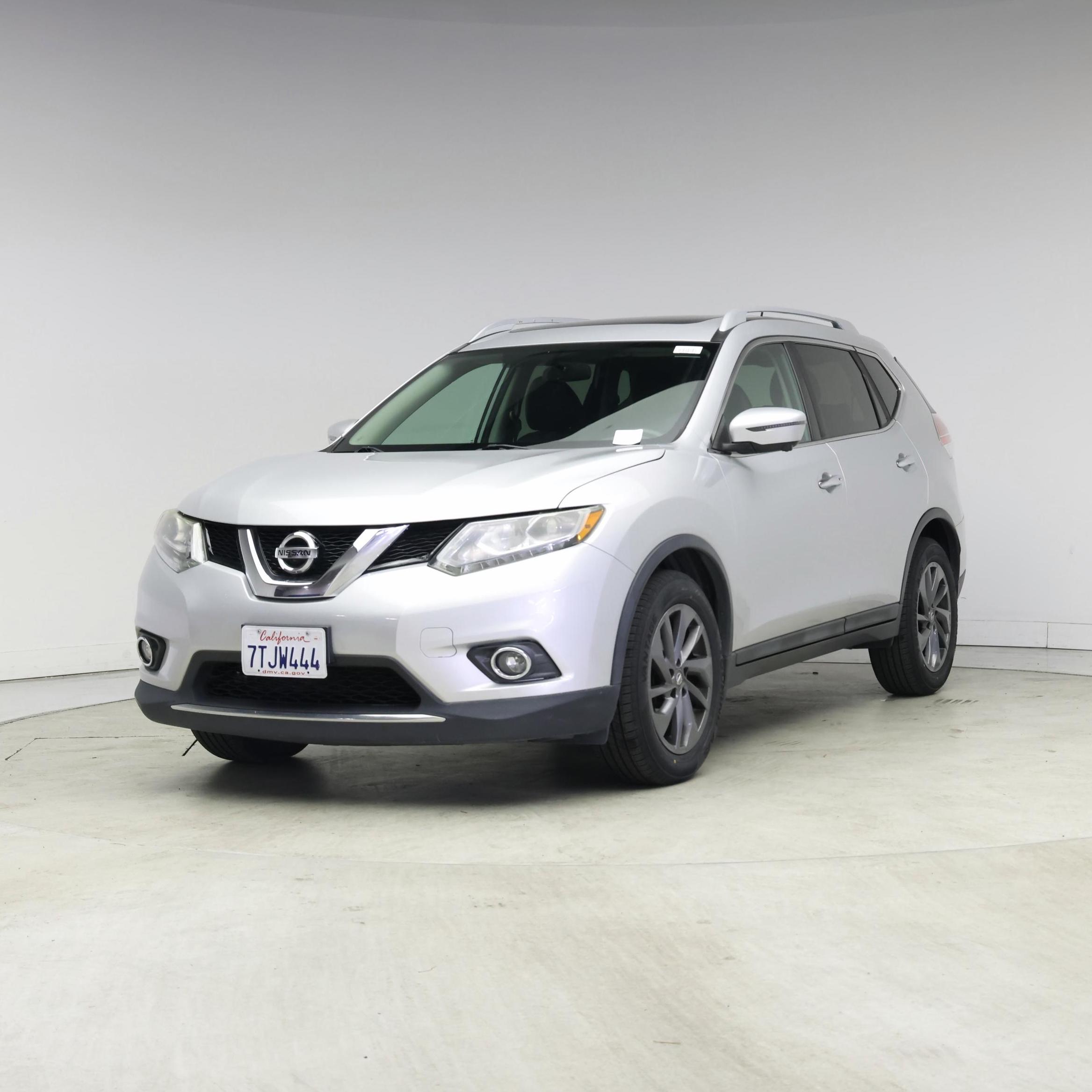 Thumbnail: 2016 Nissan Rogue - 4