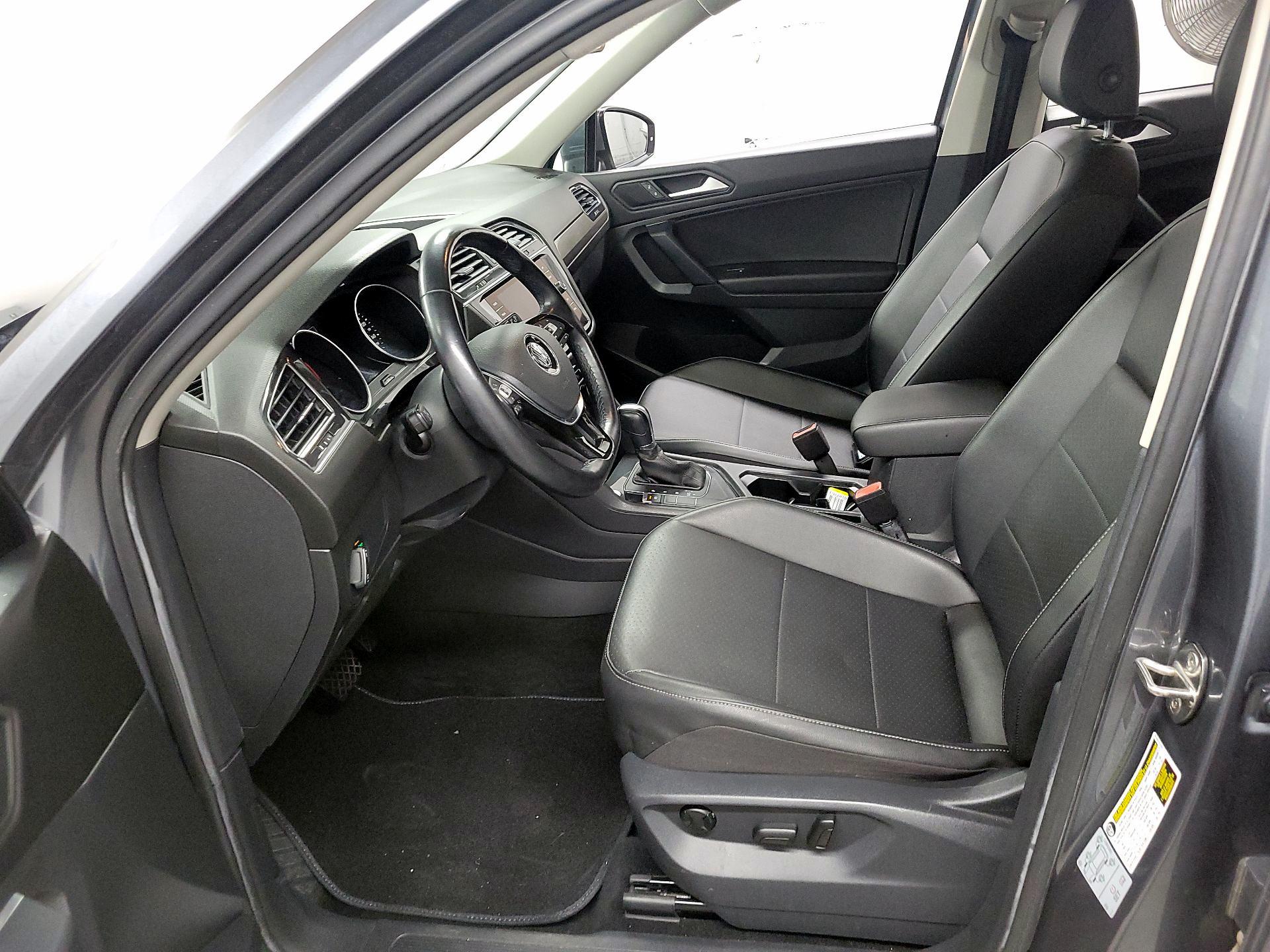 Thumbnail: 2019 Volkswagen Tiguan - 11