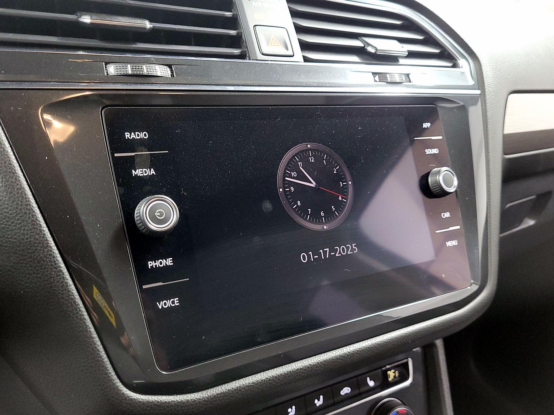 Thumbnail: 2019 Volkswagen Tiguan - 14