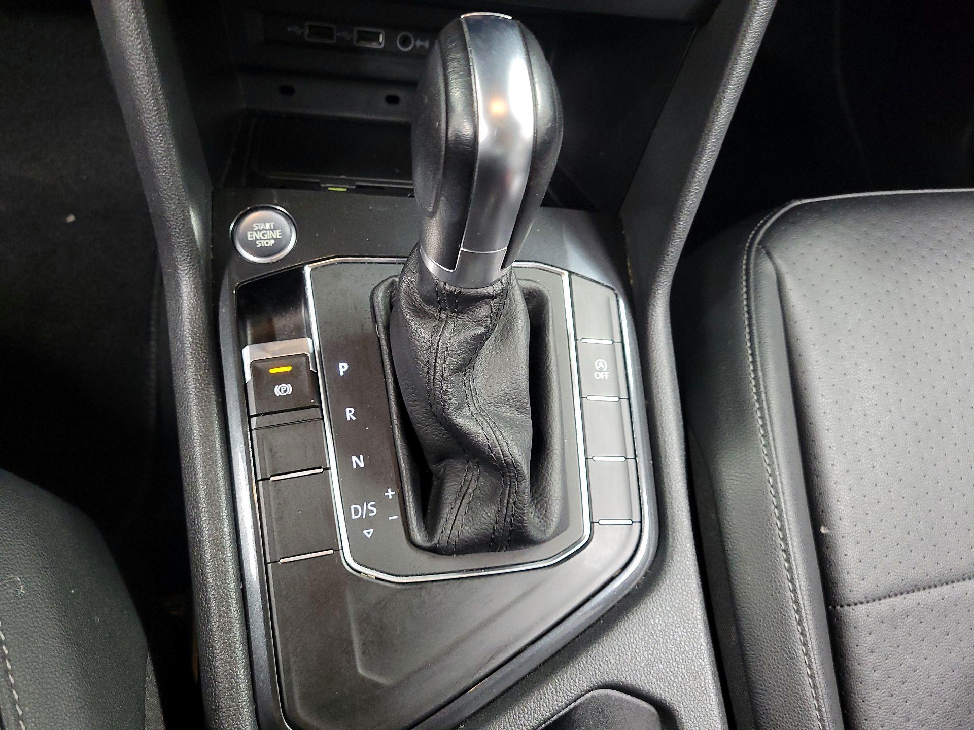 Thumbnail: 2019 Volkswagen Tiguan - 16