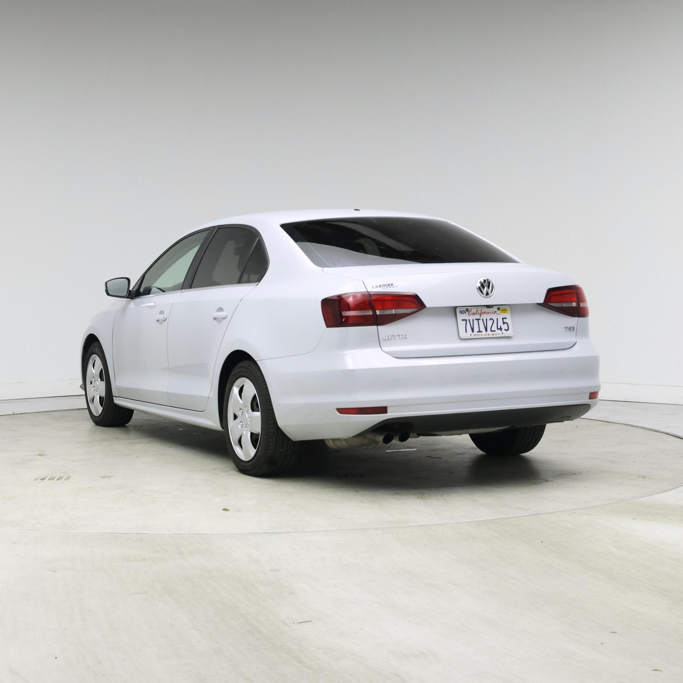 Thumbnail: 2017 Volkswagen Jetta - 2